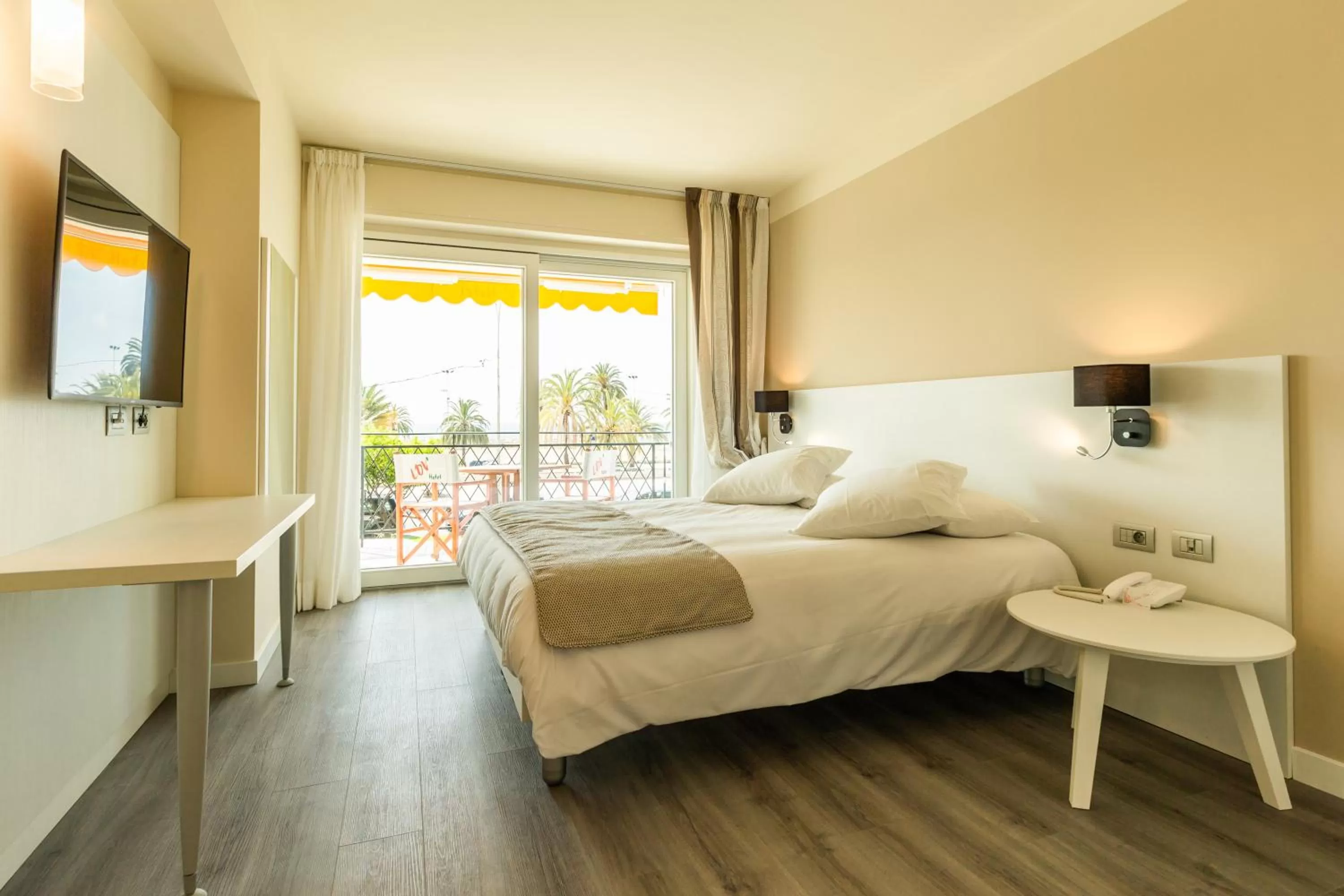 Bed in La Dolce Vita Hotel