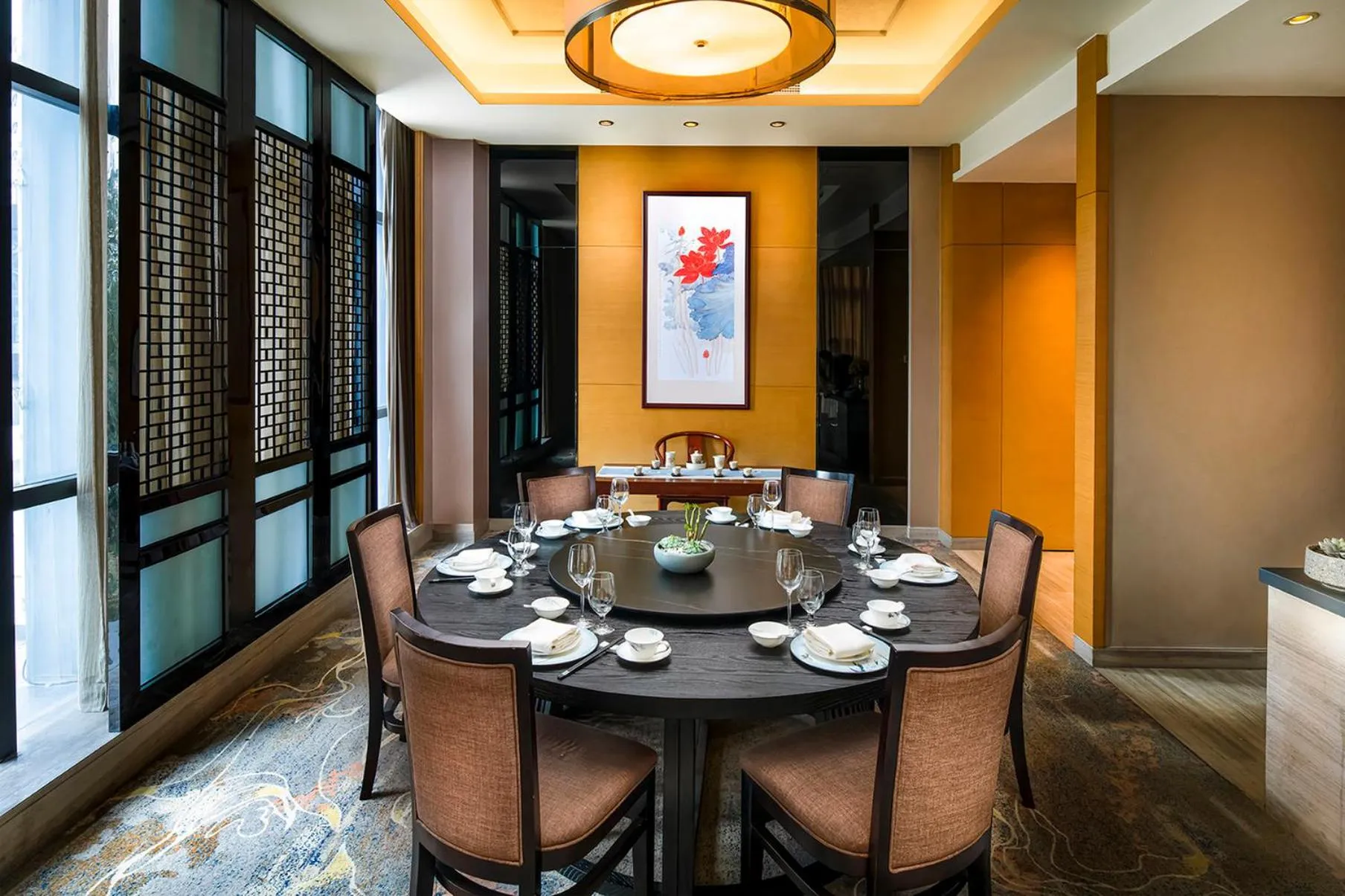 Restaurant/places to eat in Crowne Plaza Shenzhen Longgang City Centre by IHG