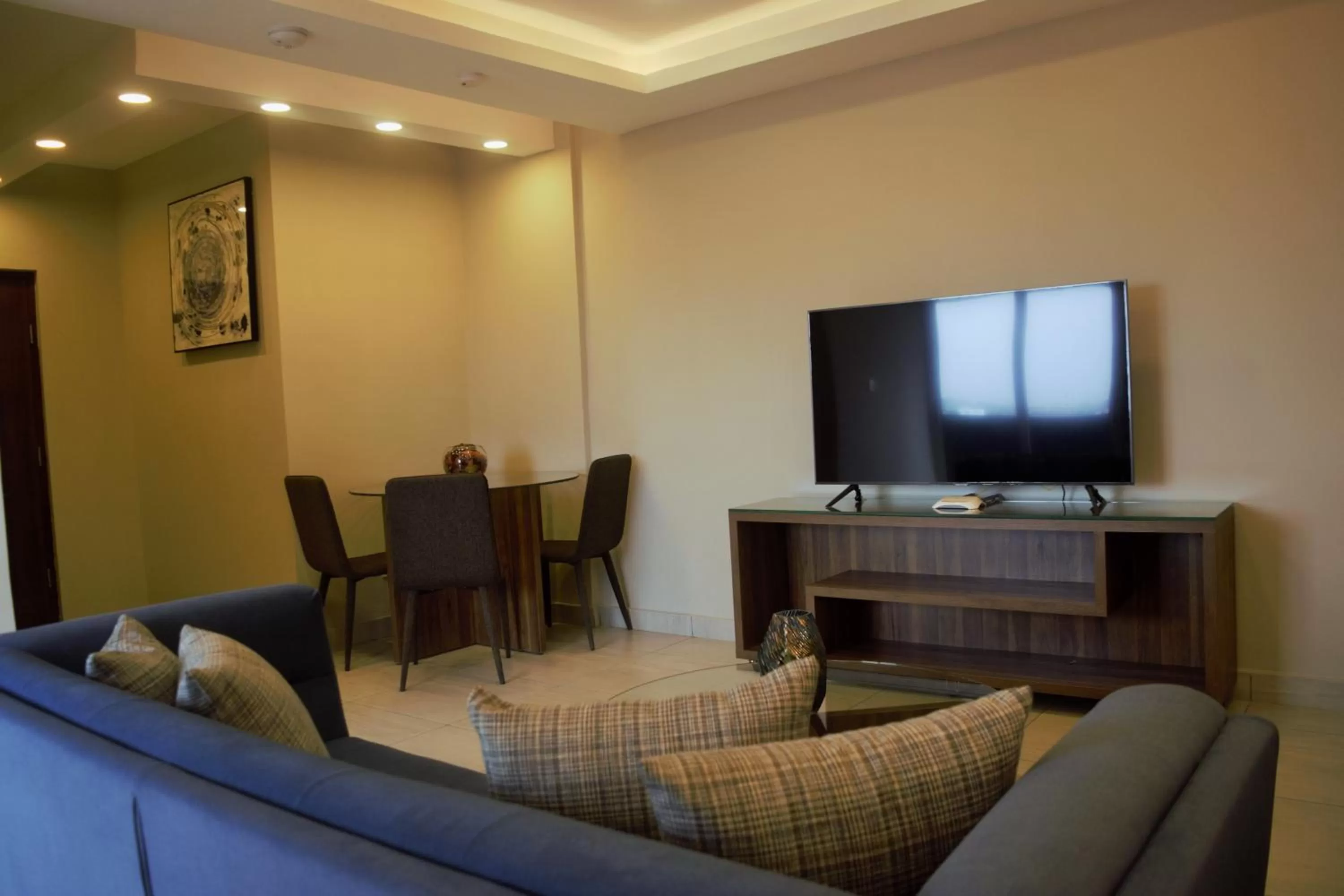 TV and multimedia, TV/Entertainment Center in Montecito Apartments