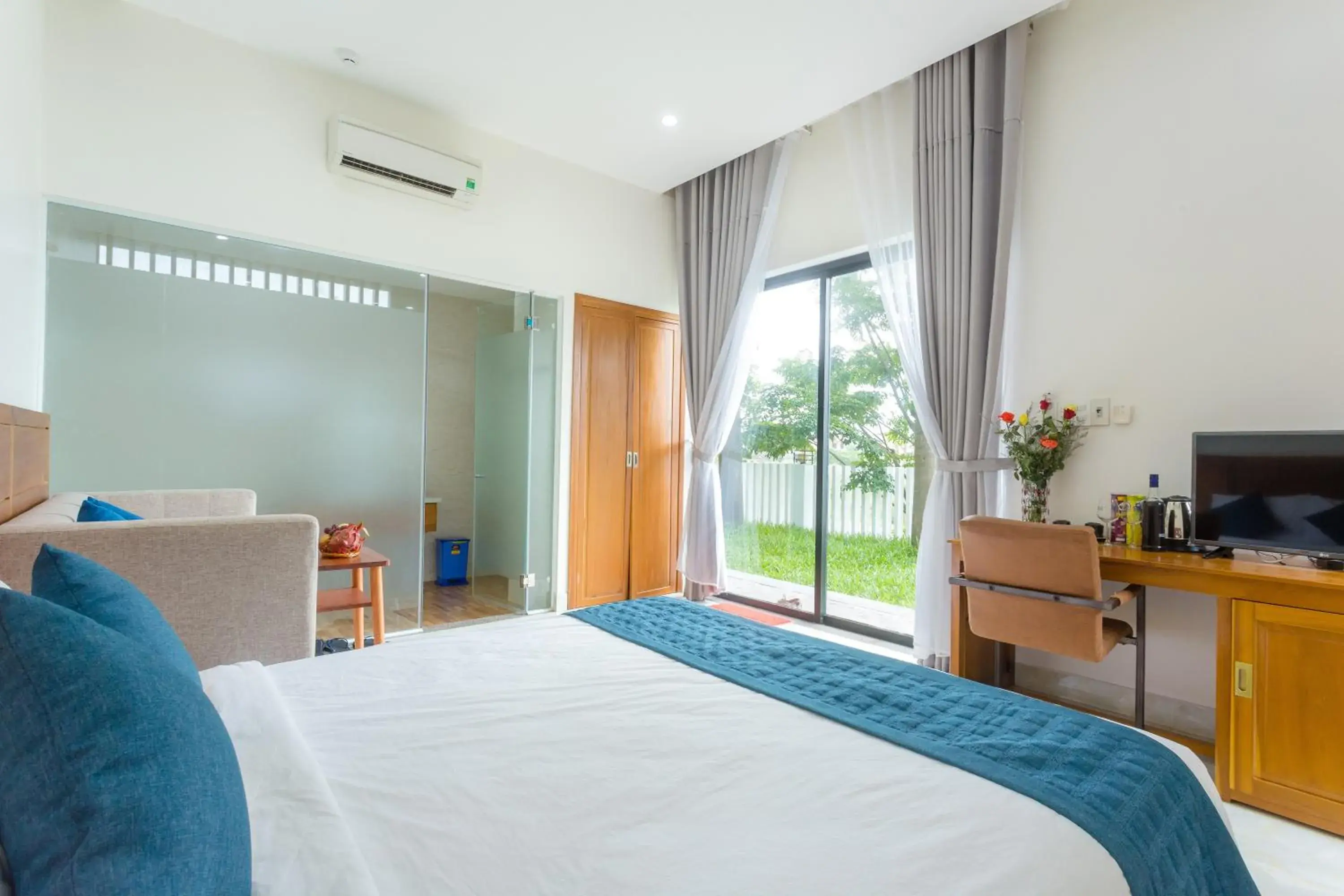 Double Room with Garden View in Hoi An Reverie Villas Double Room with Garden View in Hoi An Reverie Villas