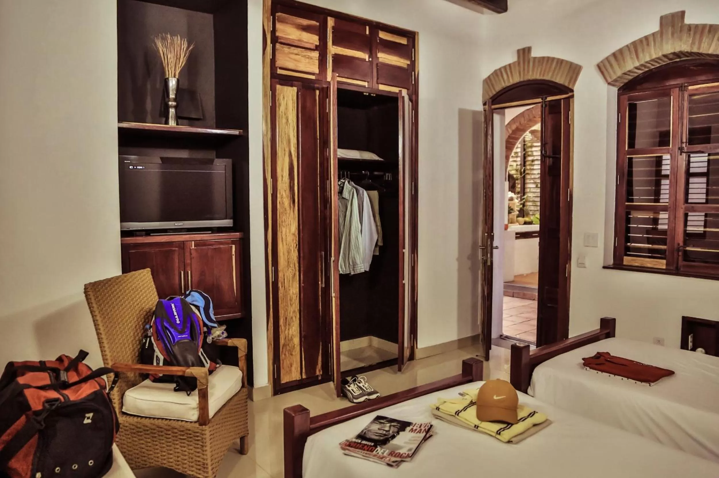 Photo of the whole room, Seating Area in Casa de Isabella, a Kali Hotel