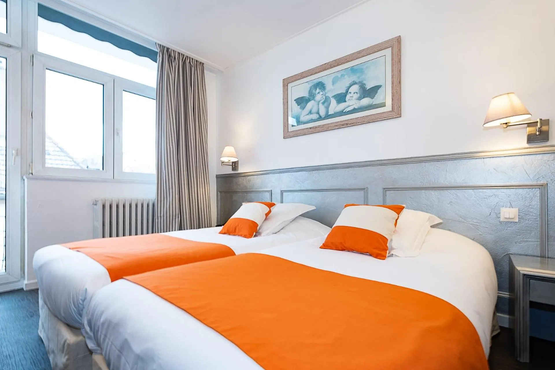 Bed in The Originals City Hotel de l Ange Guebwiller