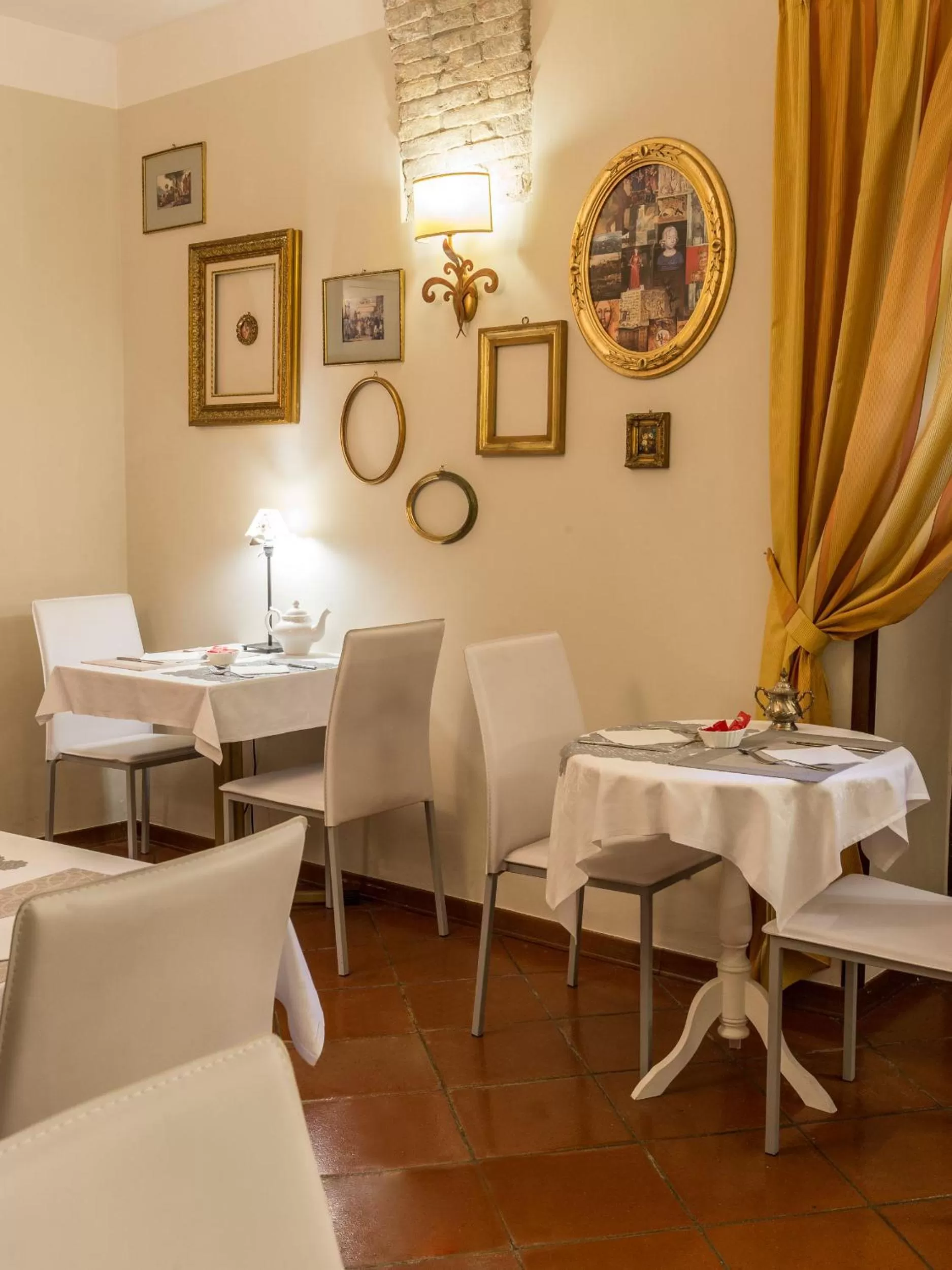 Lounge or bar in Hotel Lieto Soggiorno
