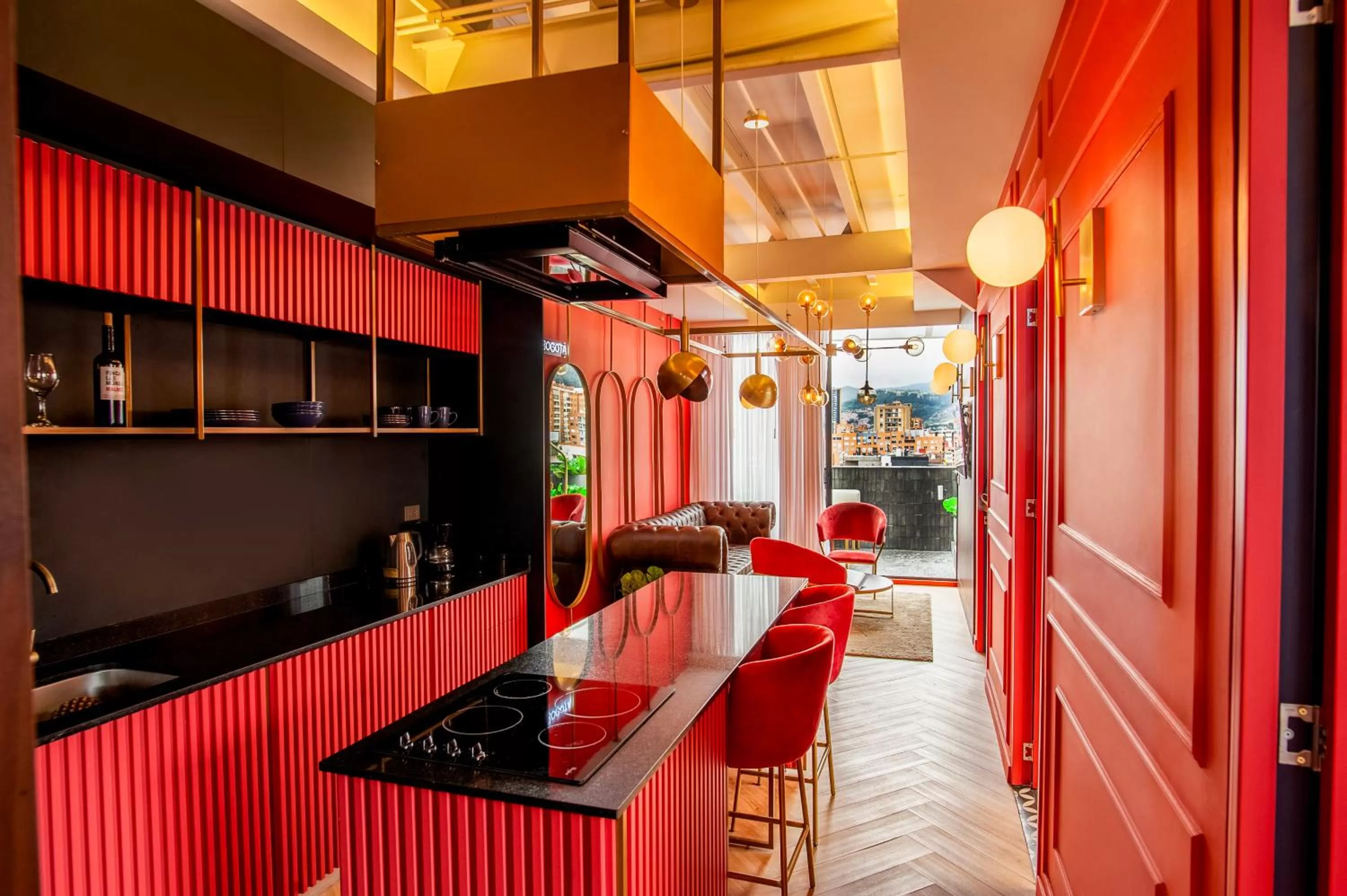 Kitchen or kitchenette in Hemma Bogotá Country Luxury Suites Hotel