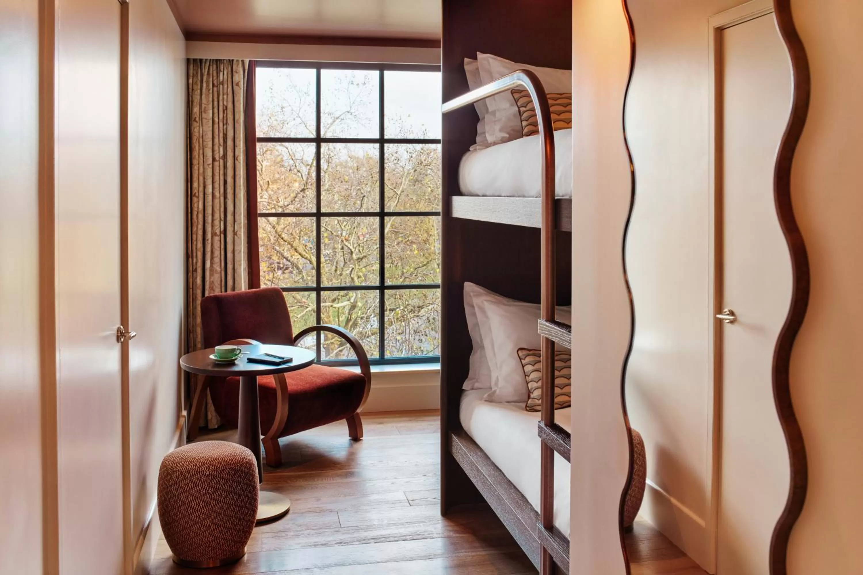 Bedroom, Bed in The Hoxton, Shepherds Bush