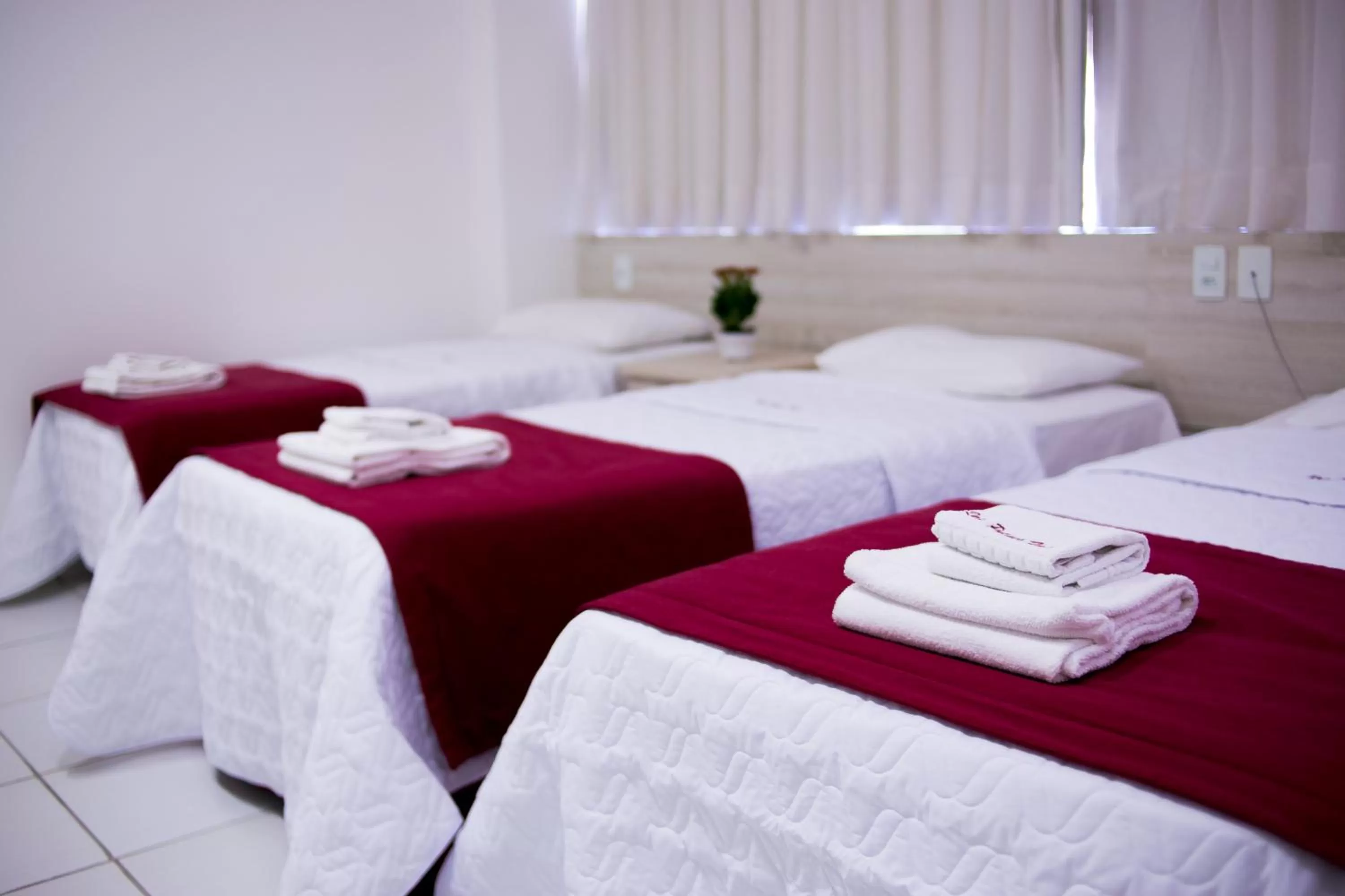 Photo of the whole room, Bed in Reis Palace Hotel