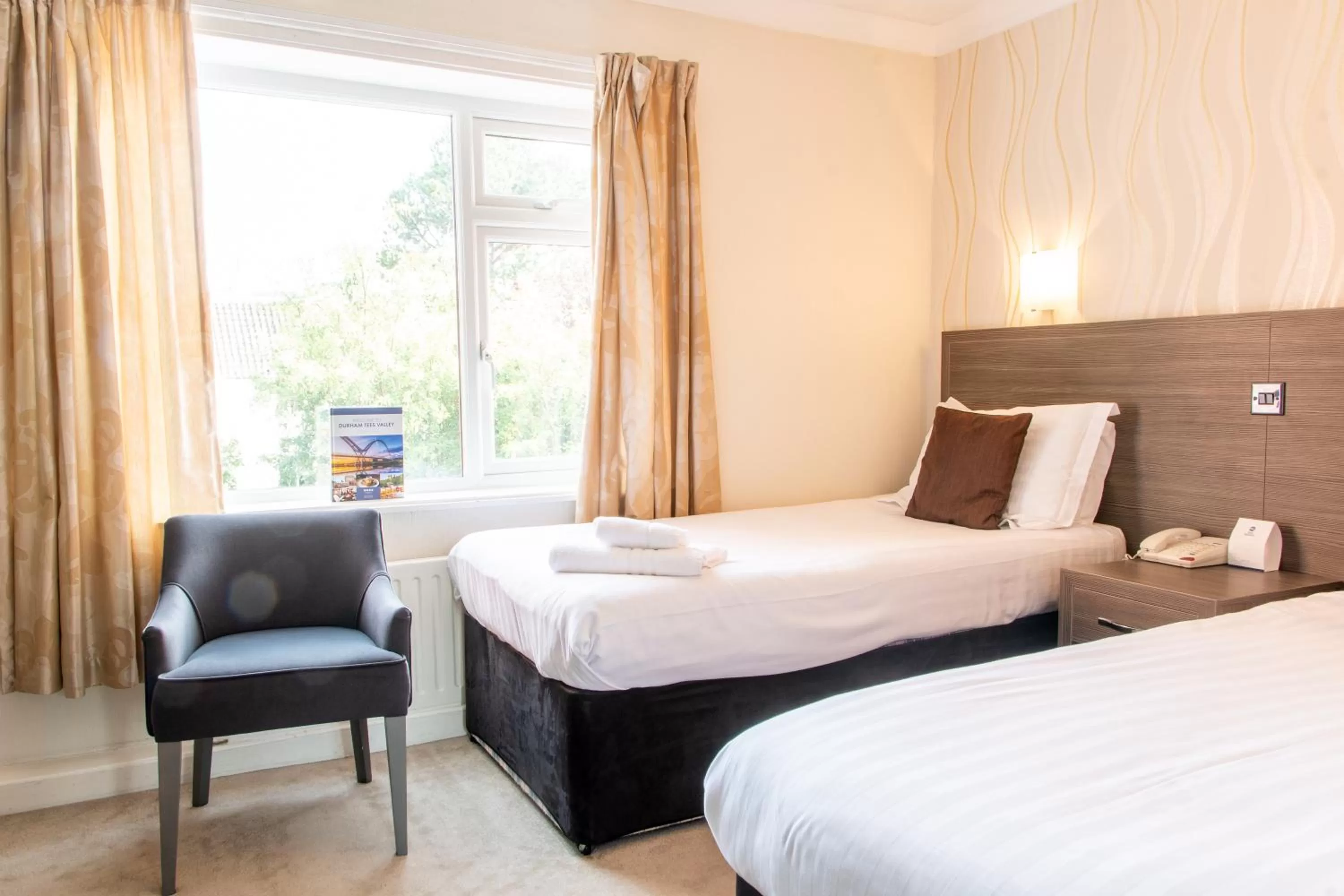 Bed in Parkmore Hotel & Leisure Club, Sure Hotel Collection by BW