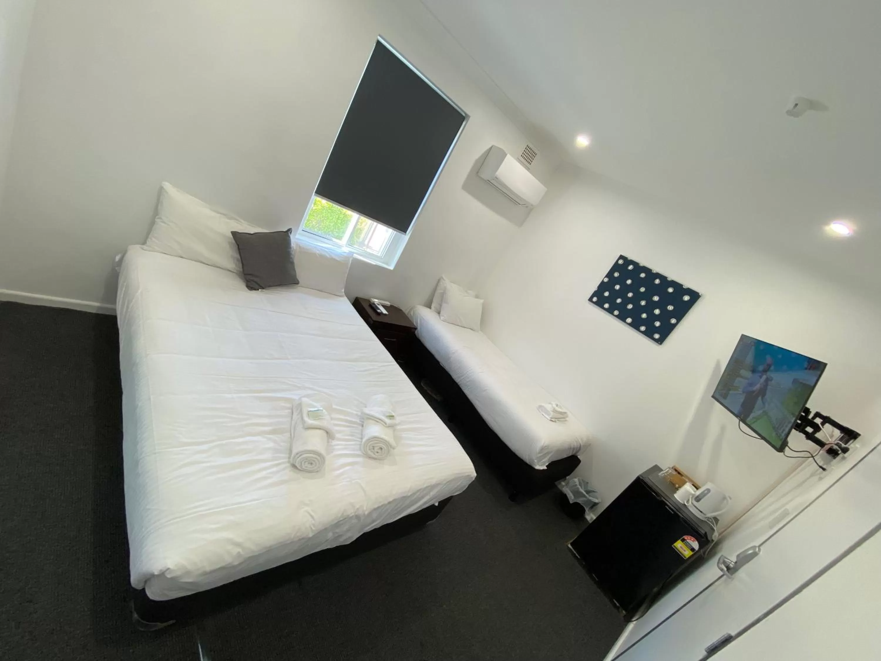 Bed in Central Motel Mudgee