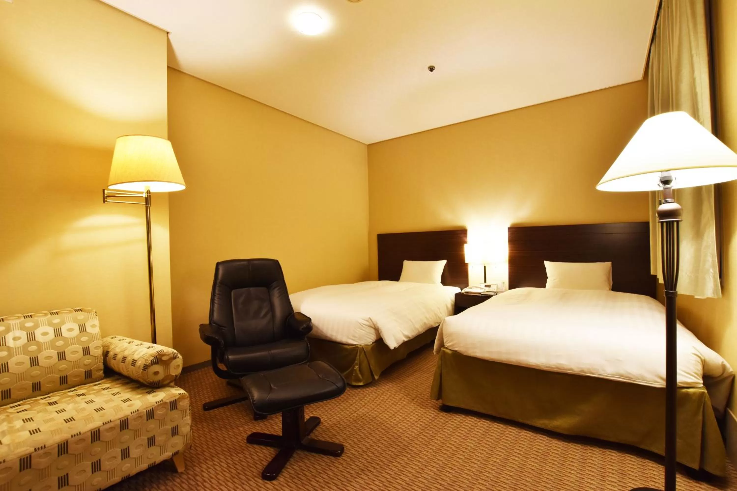 Photo of the whole room, Bed in Hotel Nikko Tsukuba