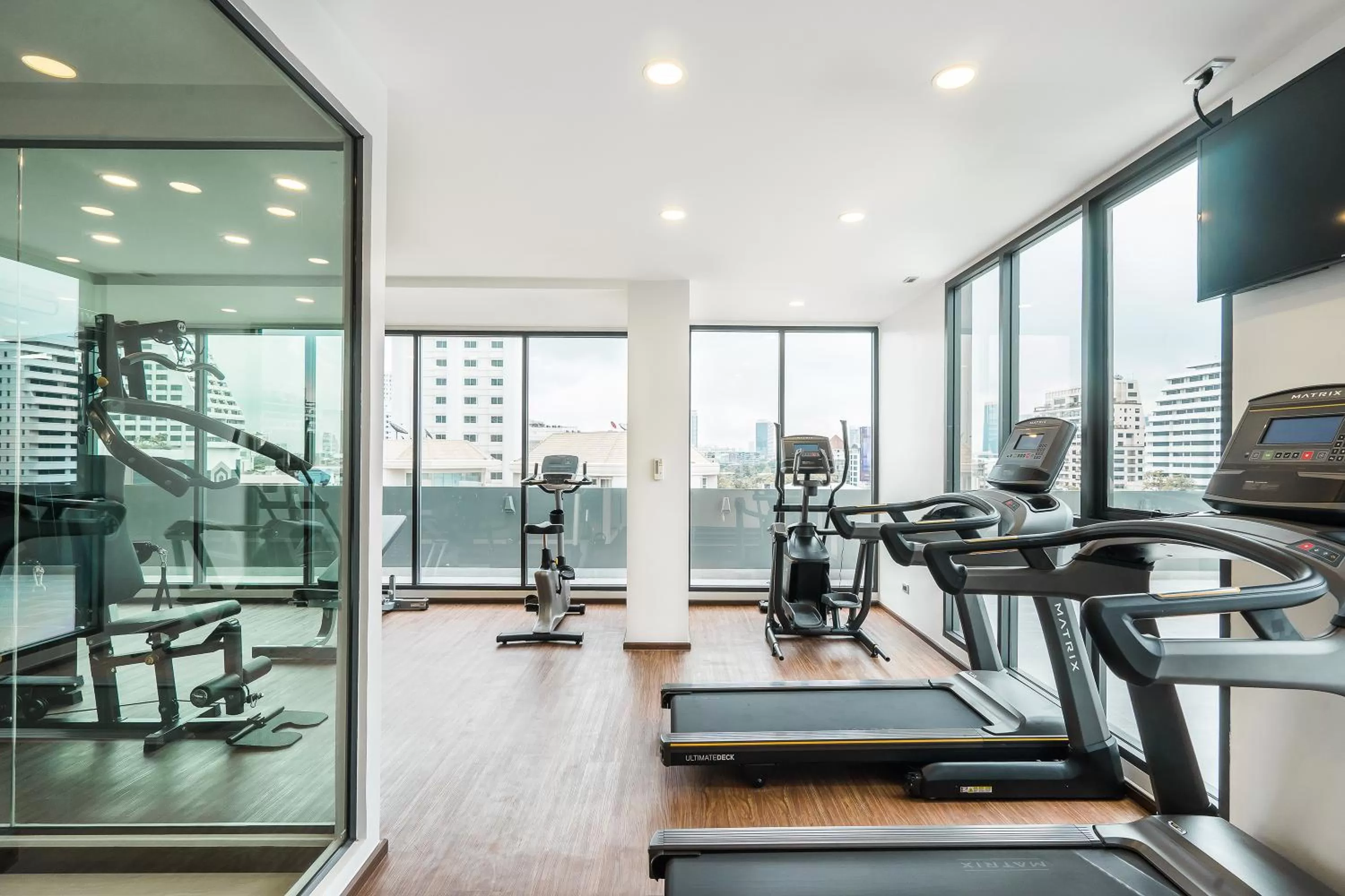 Fitness centre/facilities in SureStay Plus by Best Western Sukhumvit 2
