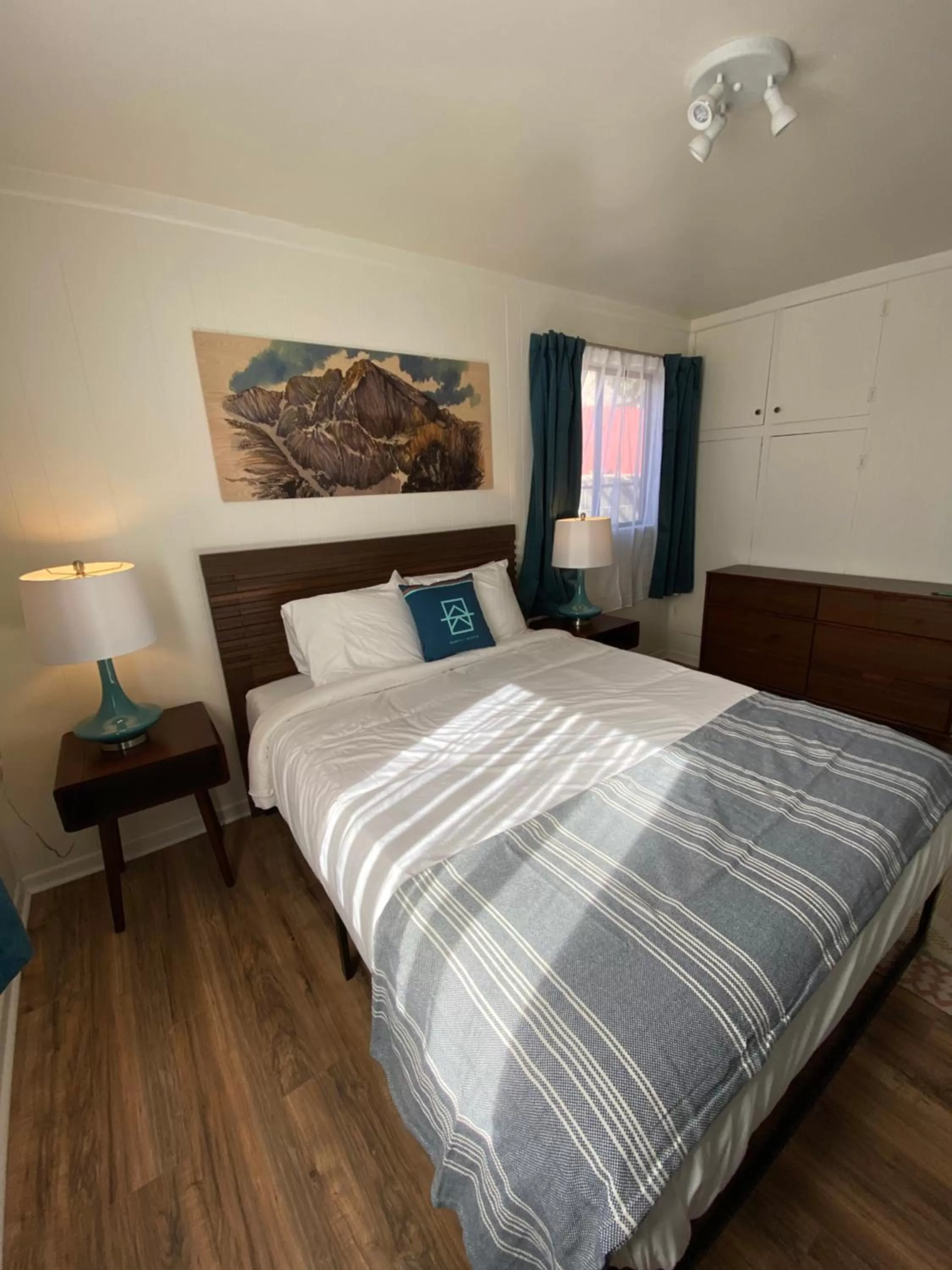 Bedroom, Bed in A-Lodge Lyons