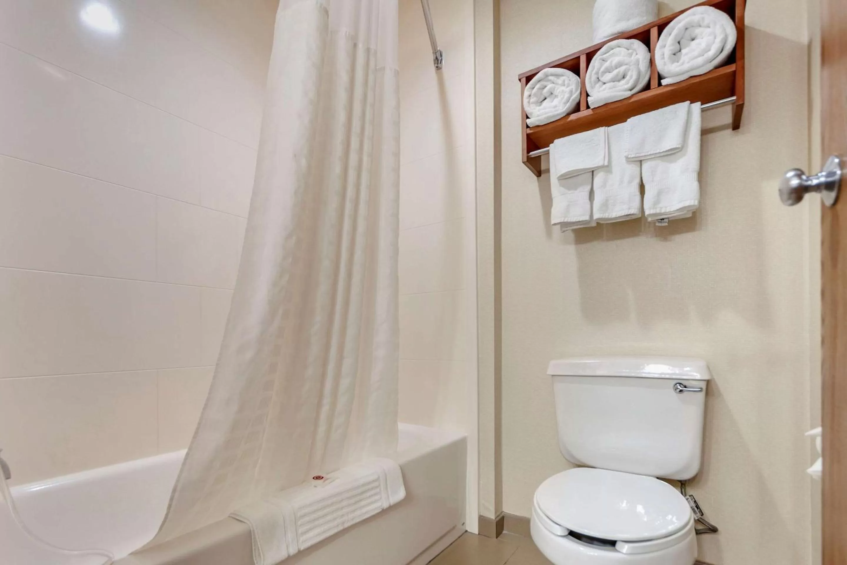 Bathroom in Comfort Inn Grand Island North