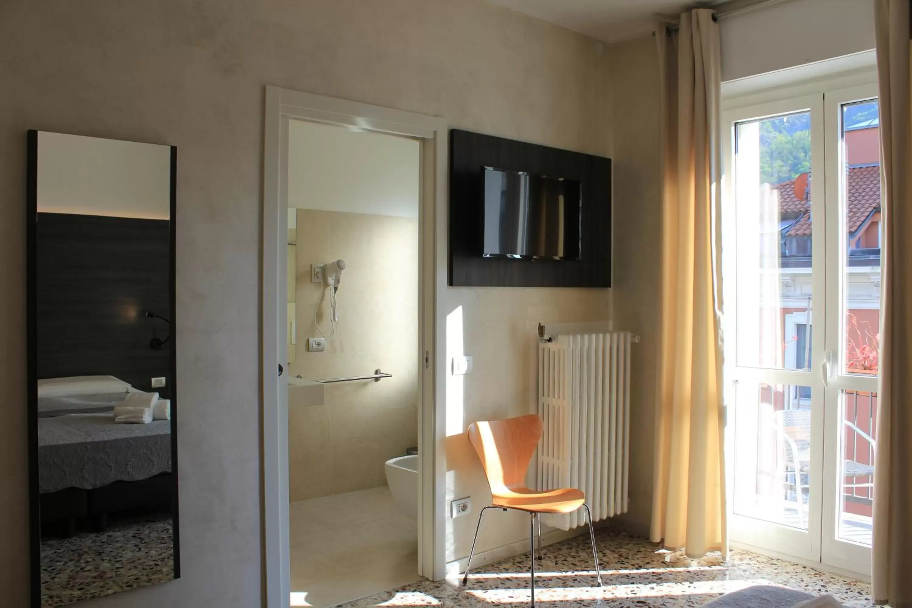 Double or Twin Room with Balcony - single occupancy in SoloSonno Double or Twin Room with Balcony - single occupancy in SoloSonno