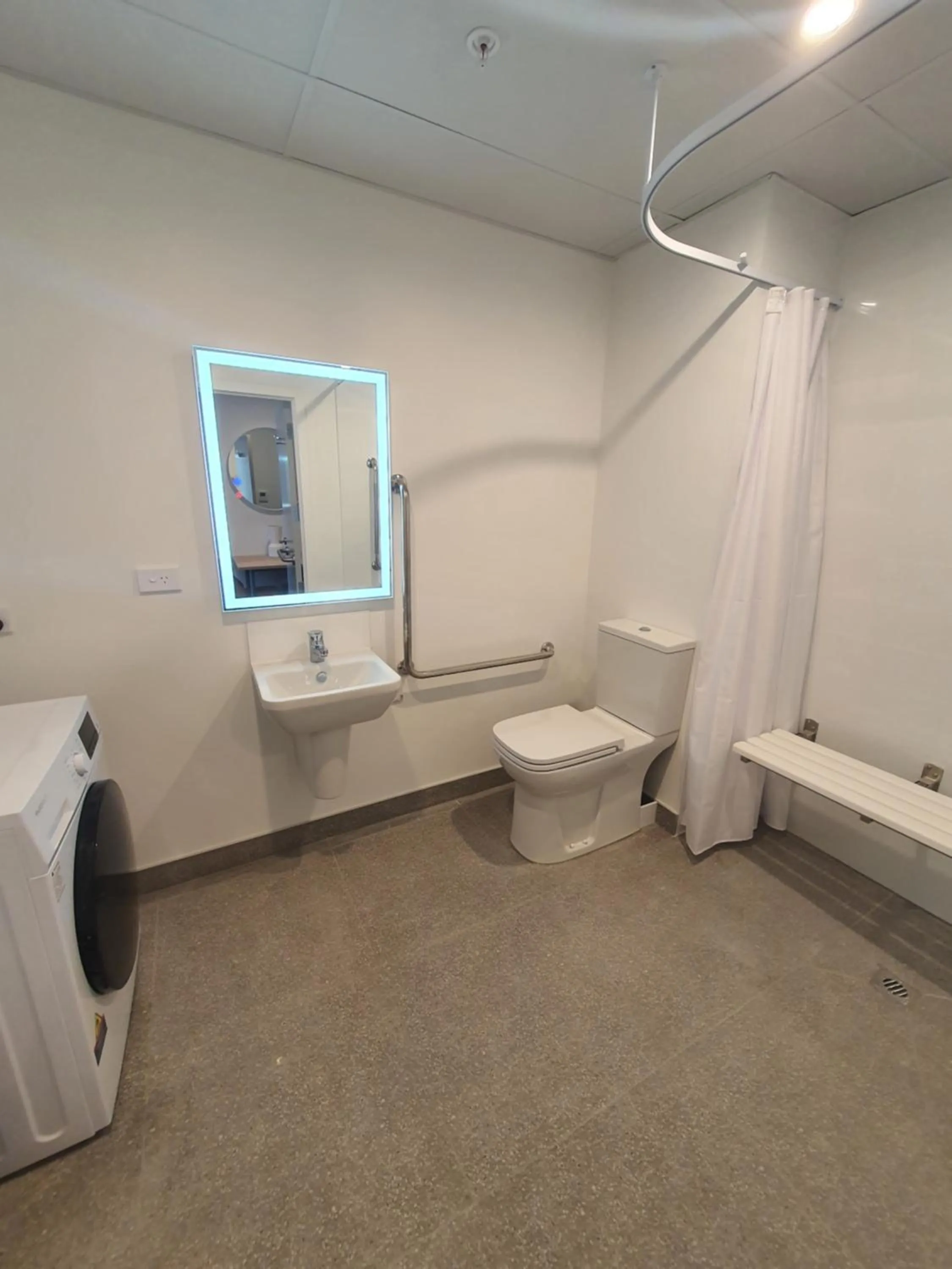 Bathroom in La Quinta by Wyndham Ellerslie Auckland