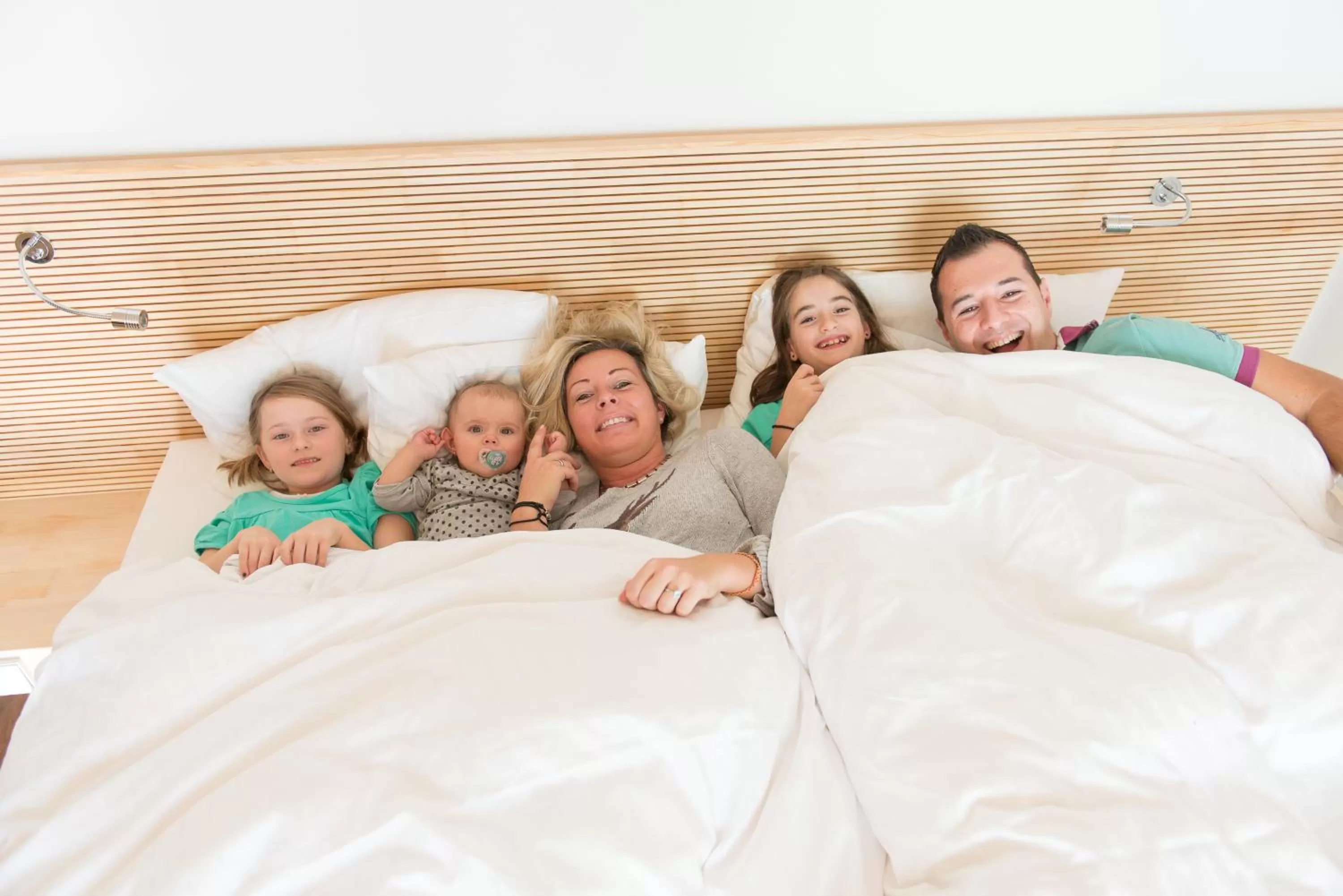 Family, Bed in Berggasthof Höchsten