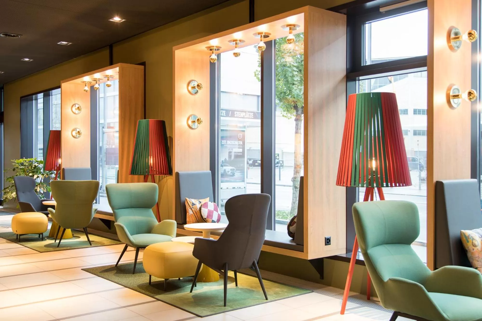 Lobby or reception in Holiday Inn Zürich Messe by IHG