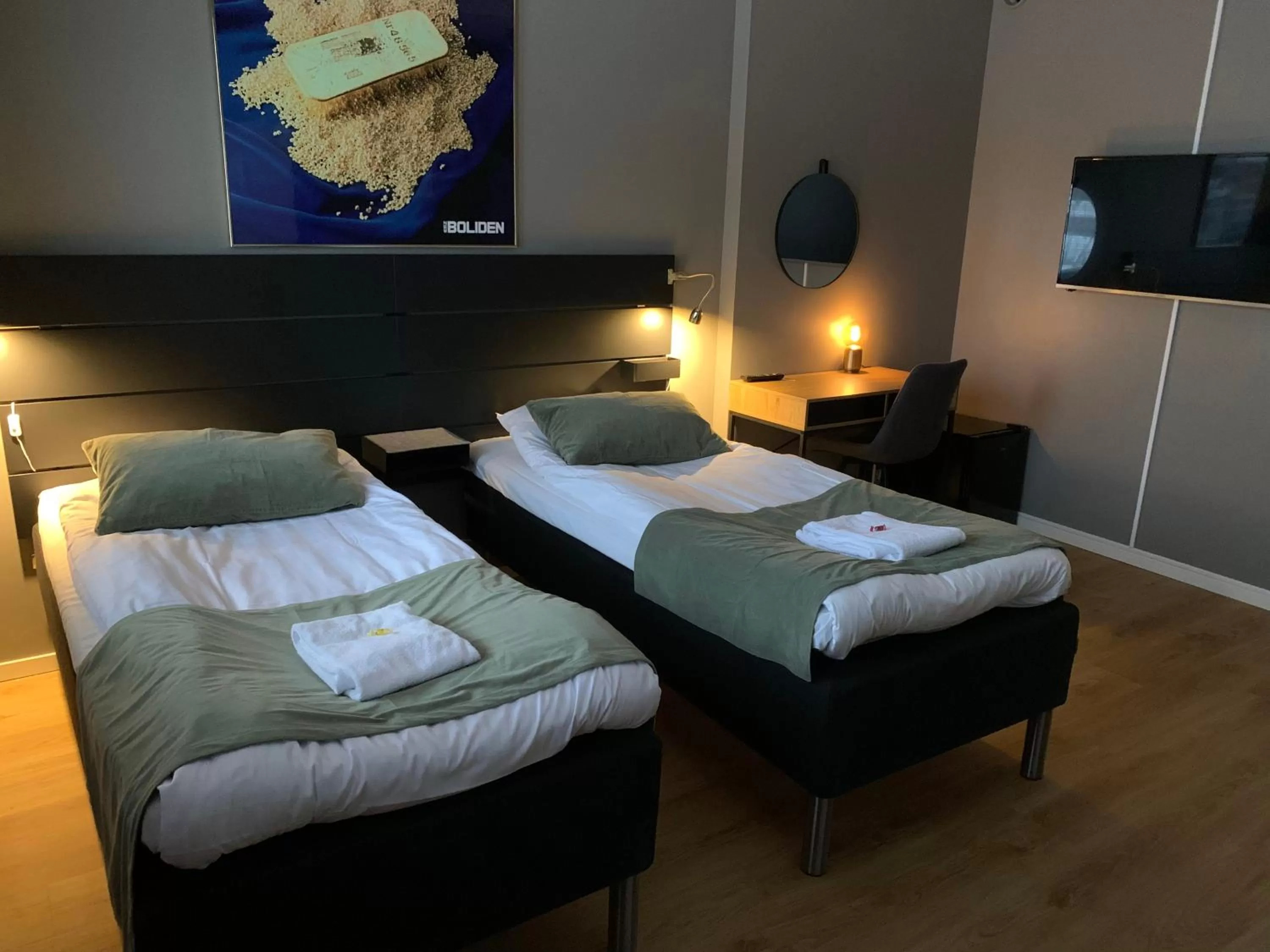 Photo of the whole room, Bed in Hotel B&B Gränden