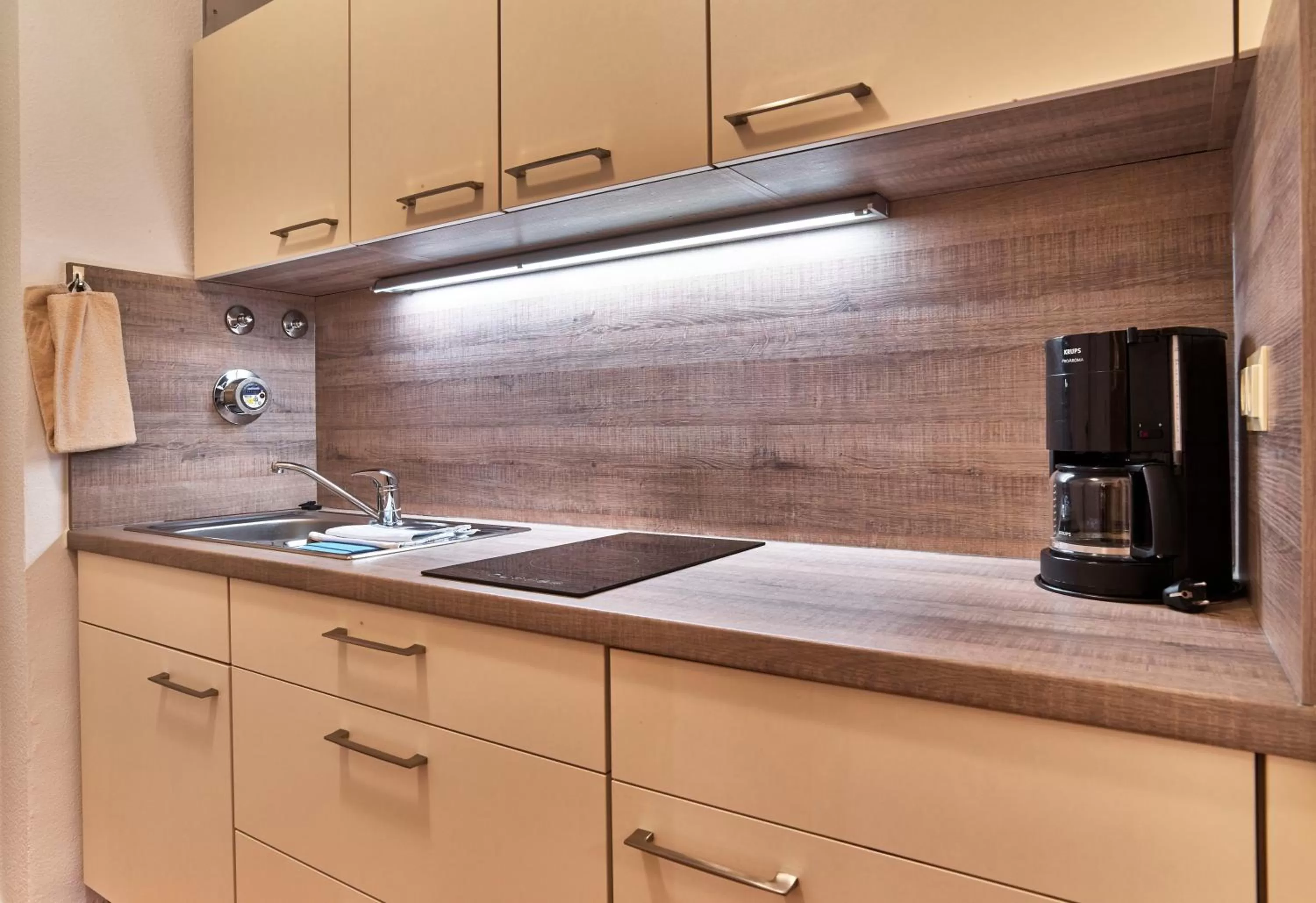 Kitchen or kitchenette, Kitchen/Kitchenette in Appartement-Haus Blumenhof