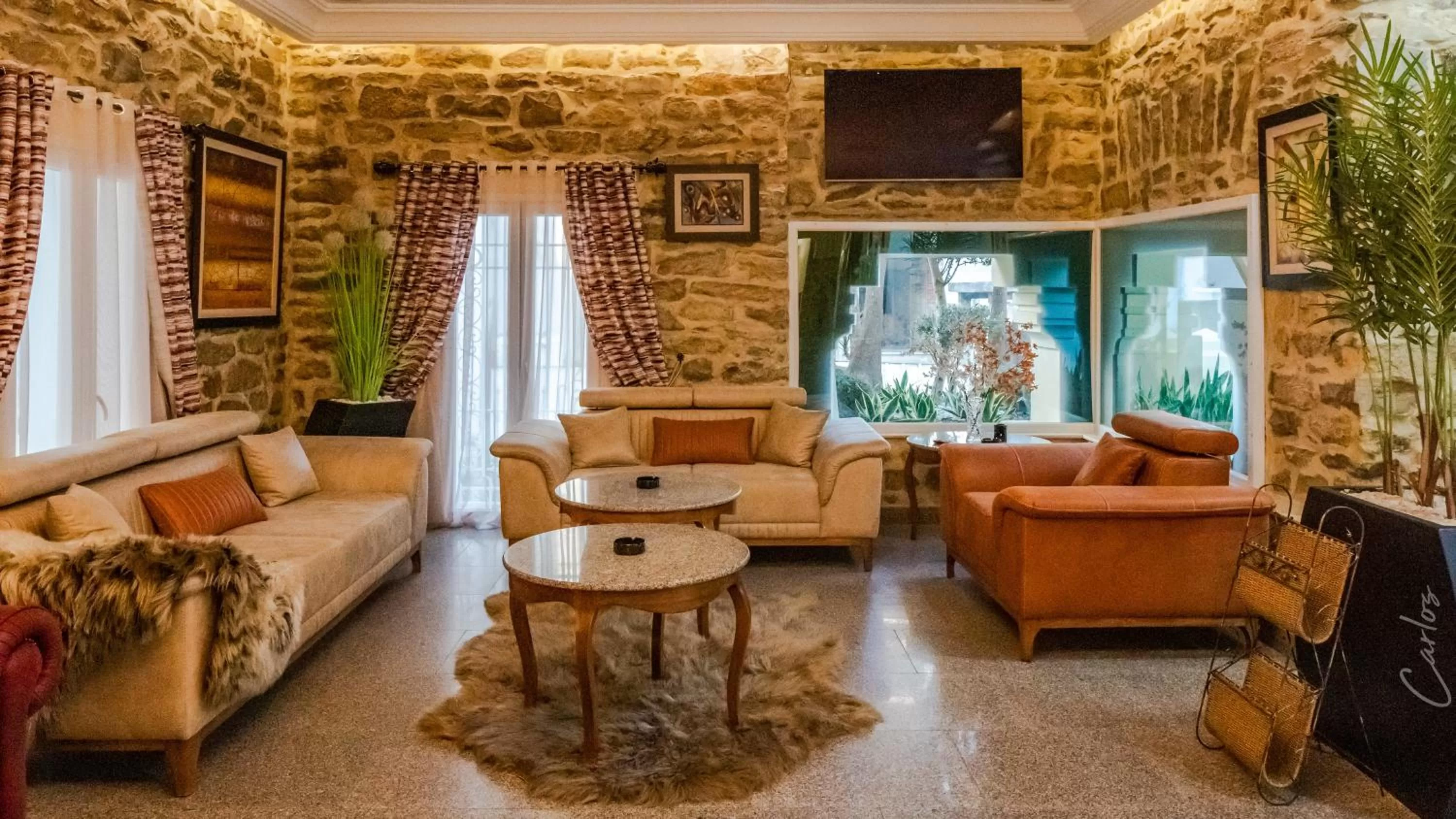 Living room, Seating Area in HOTEL LAFAYETTE
