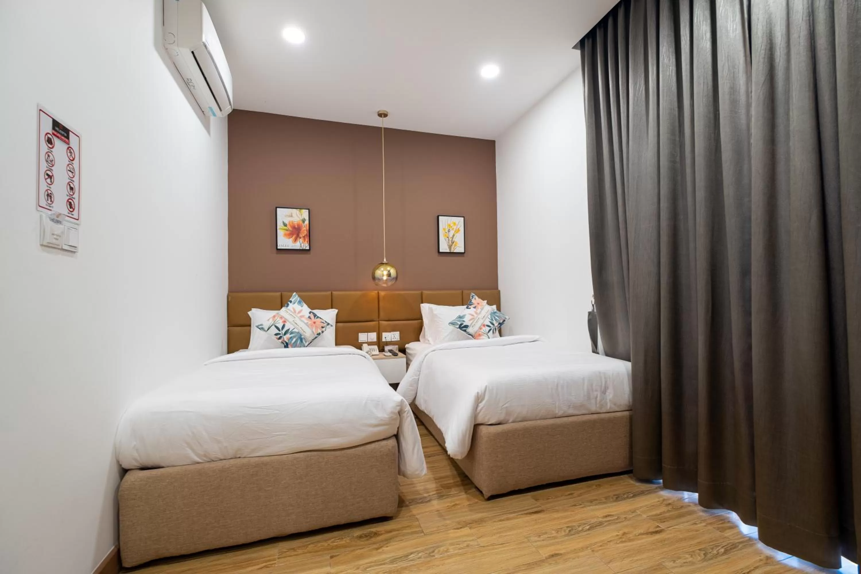 Bedroom, Bed in Helen Fin Inn & Apartment