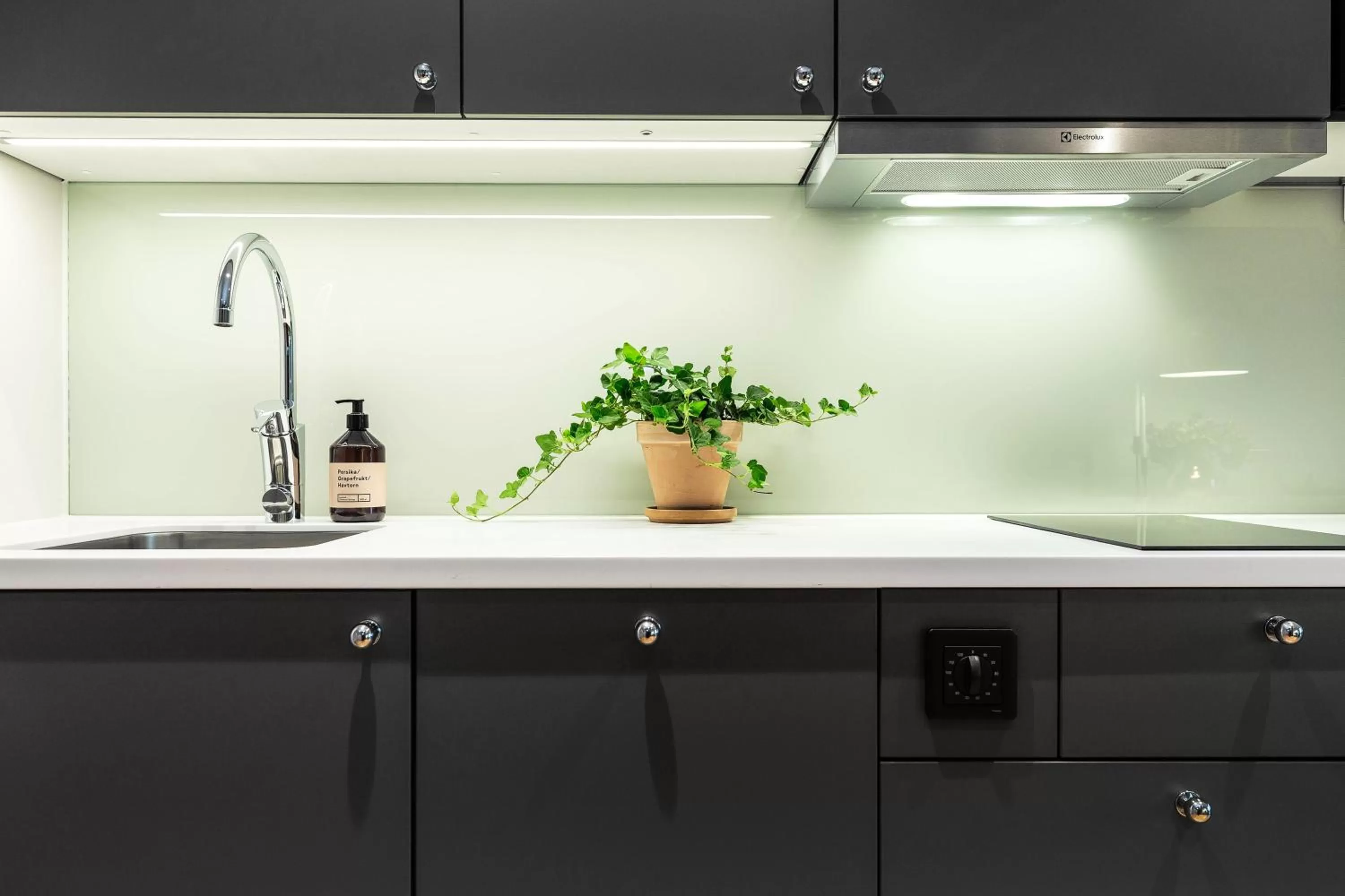 Kitchen or kitchenette in Biz Apartment Bromma