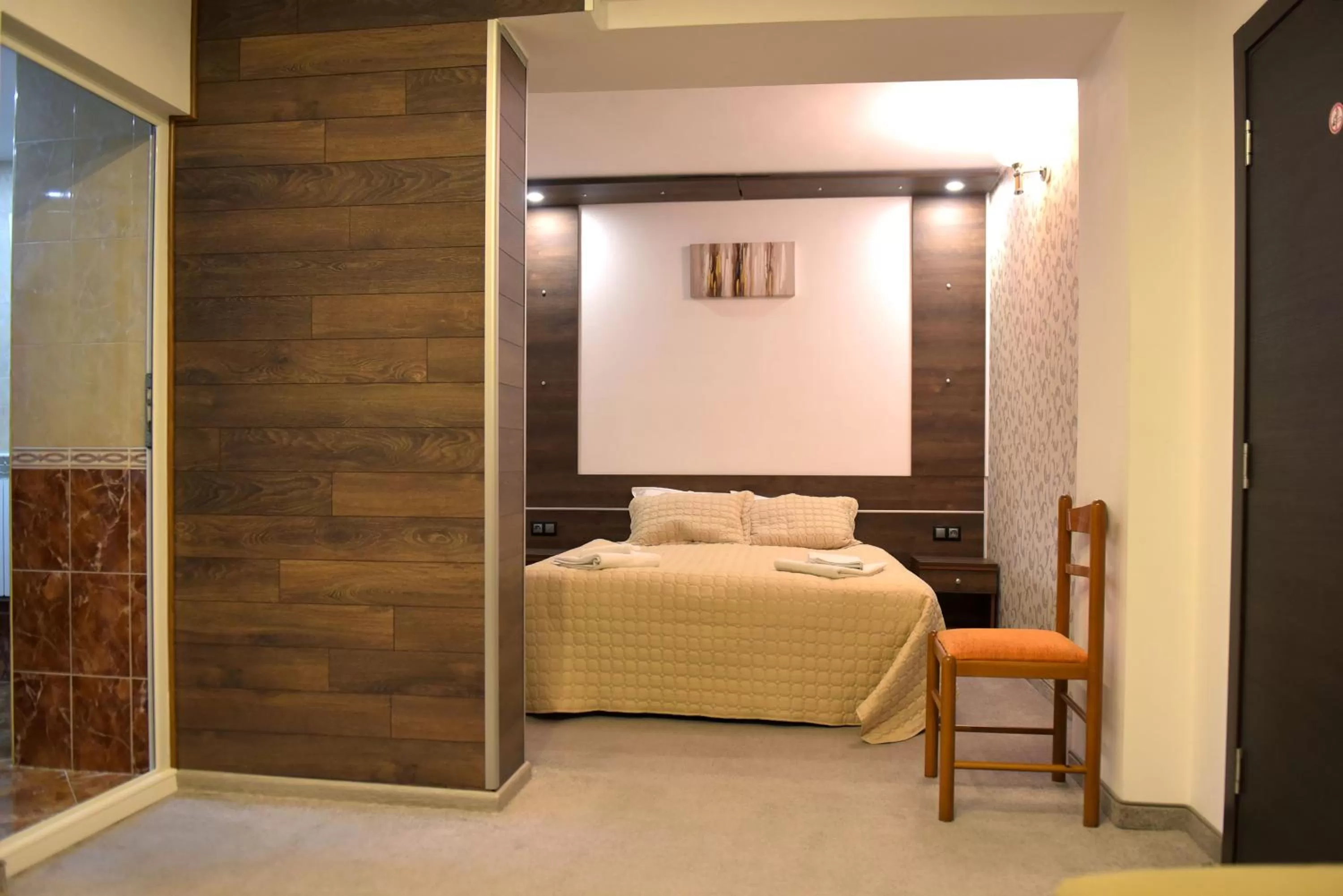 Bed in Hotel Rothmans-Breakfast - Free parking - Lobby