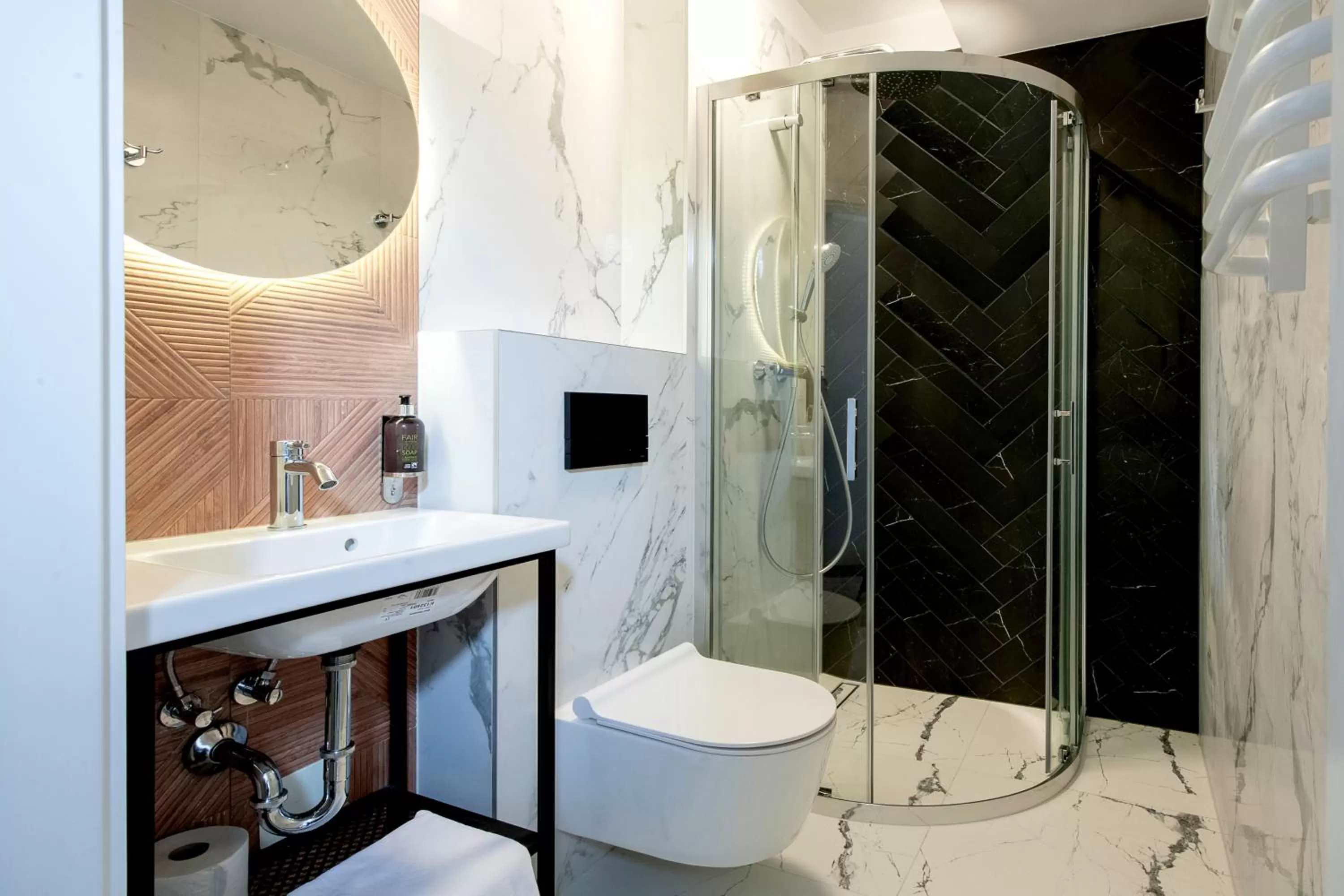 Bathroom in MR67 Mayera Rapaporta