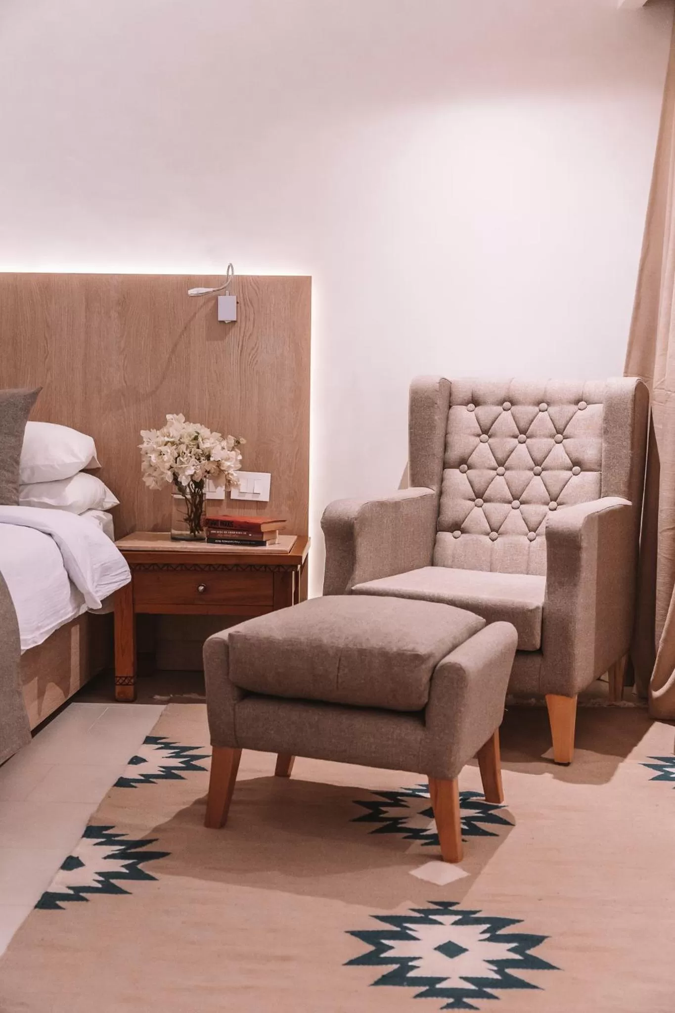 Seating area, Bed in Fort Arabesque Resort, Spa & Villas