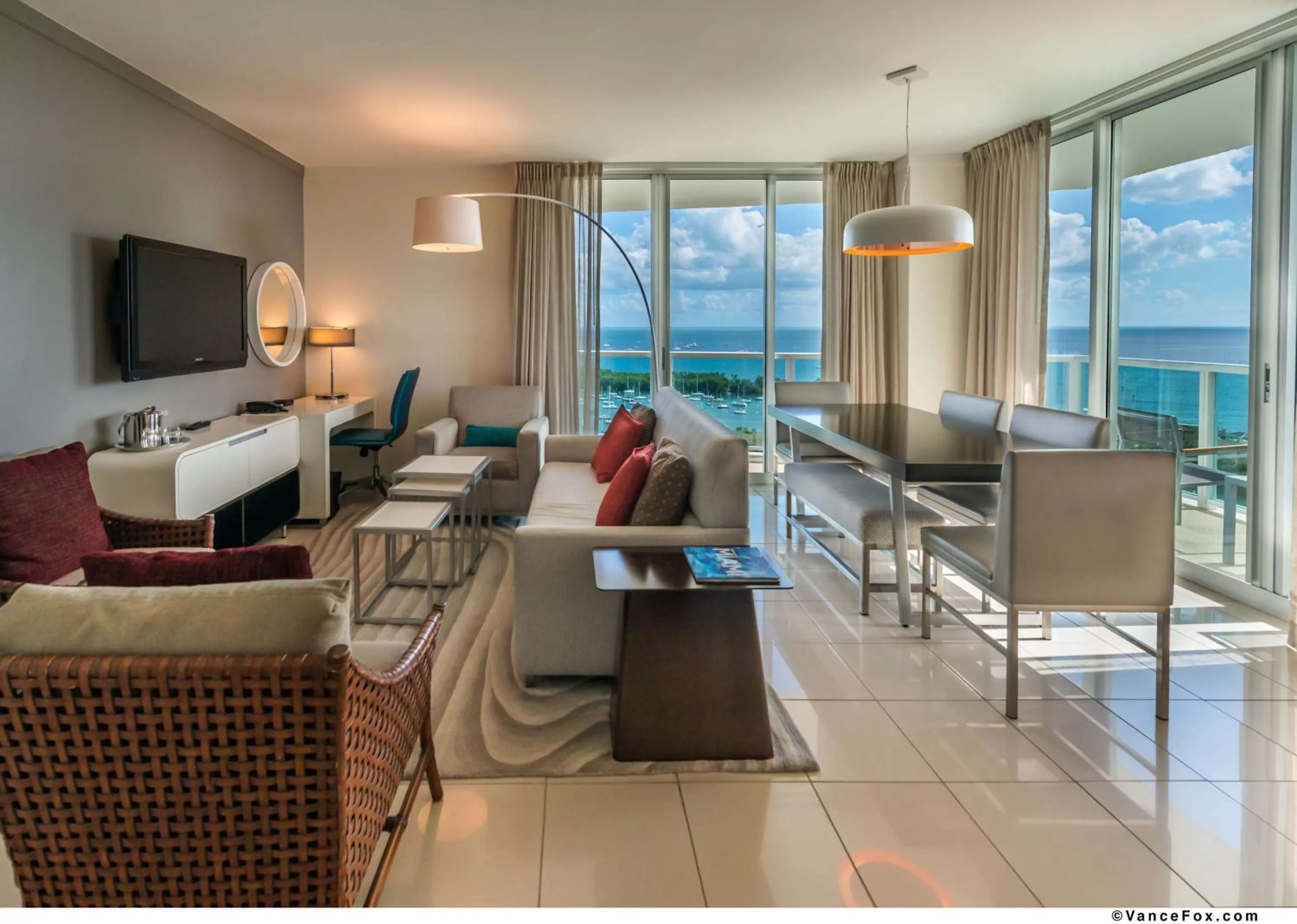 Two-Bedroom Suite with Bay View and Balcony in Hotel Arya BW Premier Collection