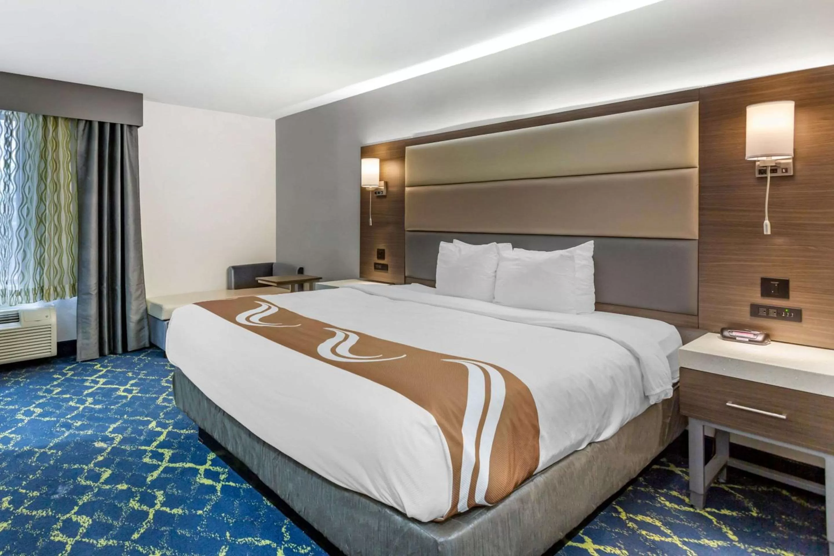 Photo of the whole room, Bed in Quality Inn Murfreesboro-University Area