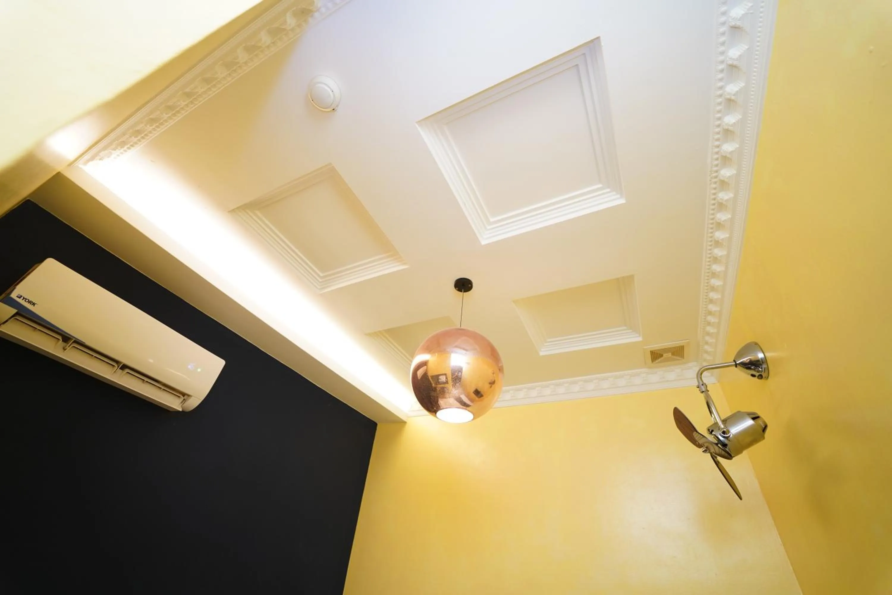 Ghazrin's Classic Hotel JB