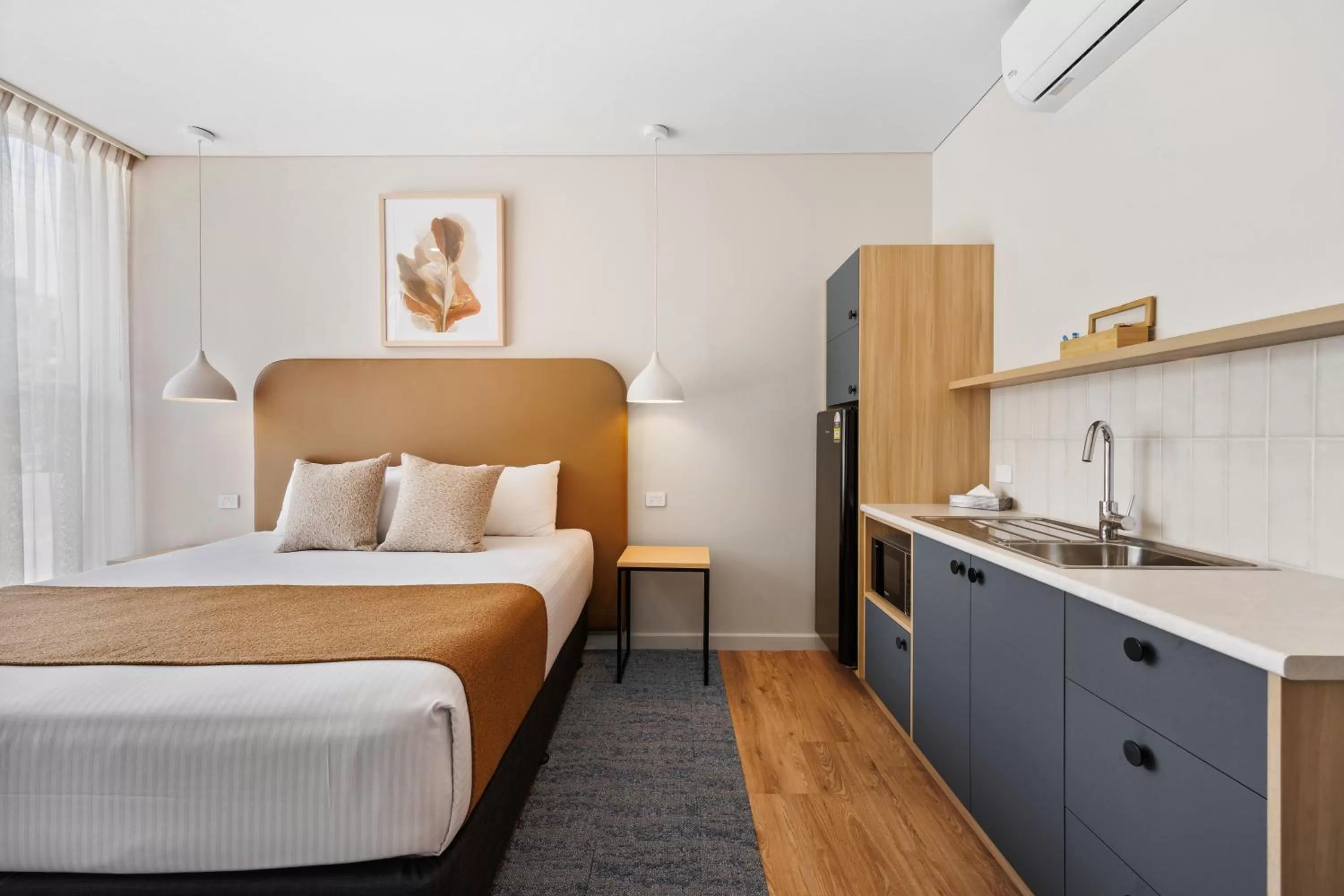 Bed in Comfort Inn Regal Park