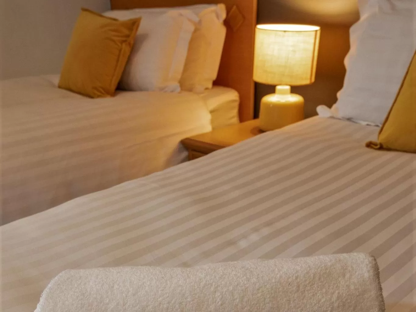 Bedroom in The Punch Bowl