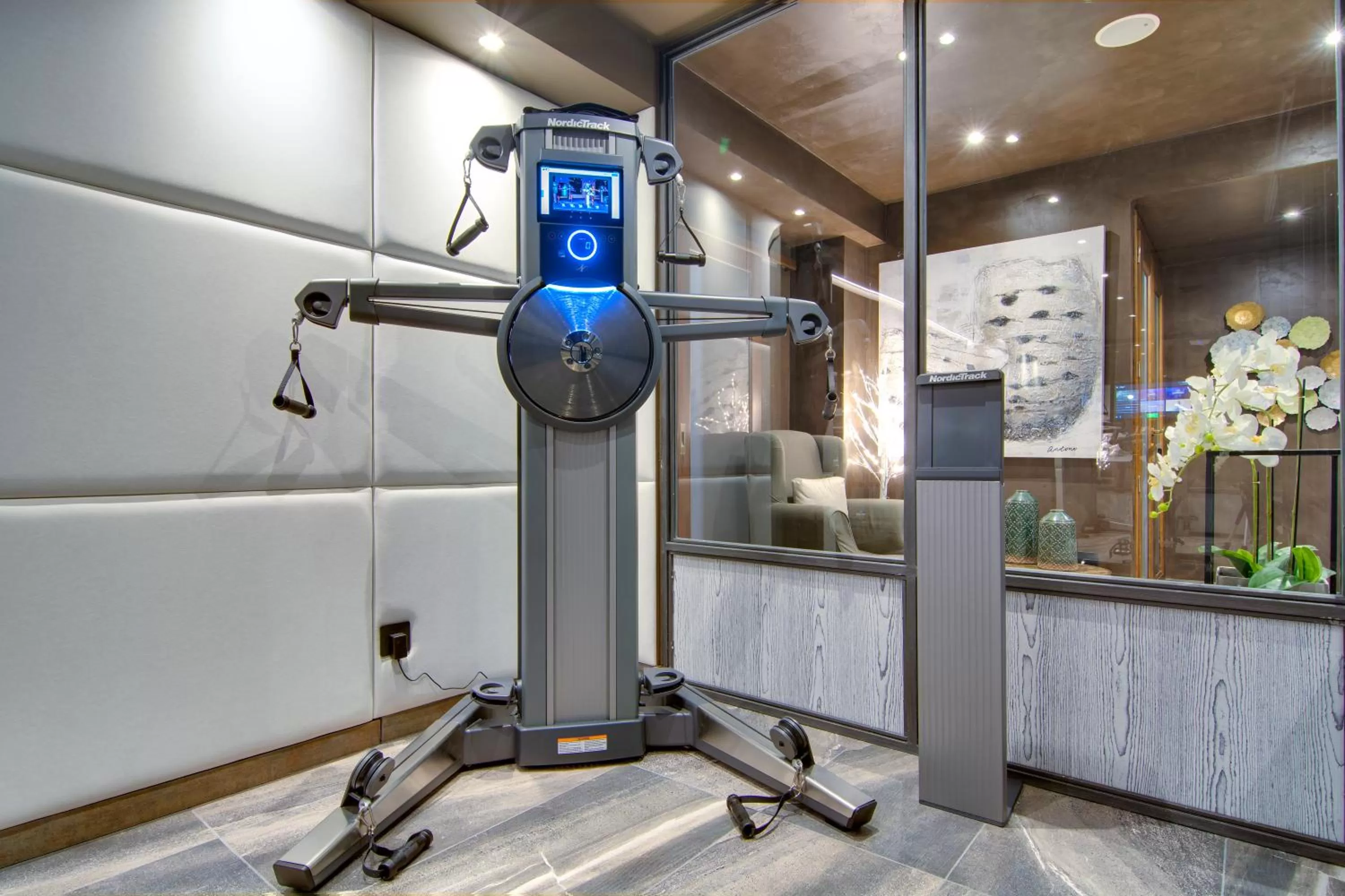 Fitness centre/facilities in AROMA DRYOS SPA & ECO Hotel