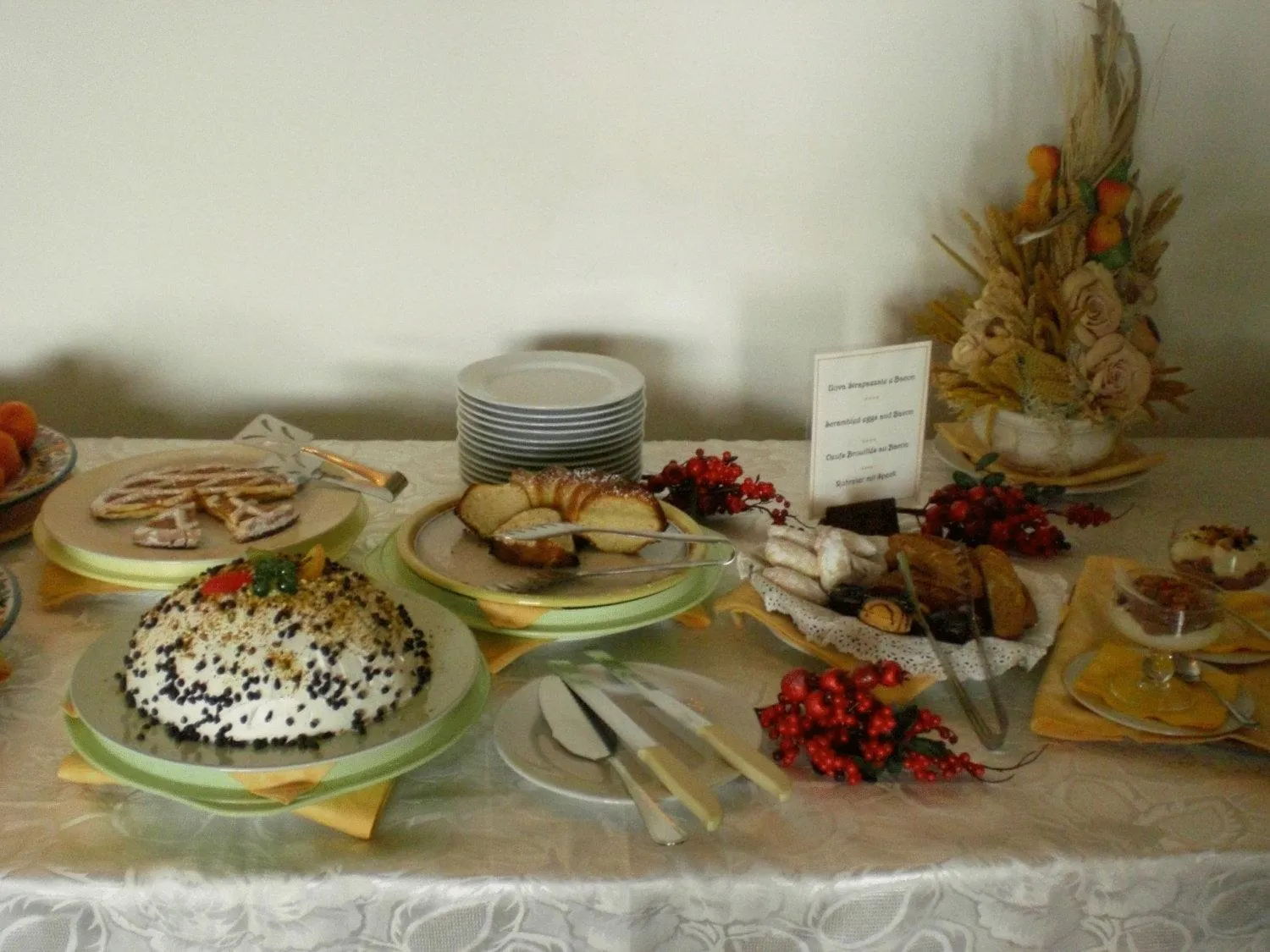 Food in Hotel Villa Sirina