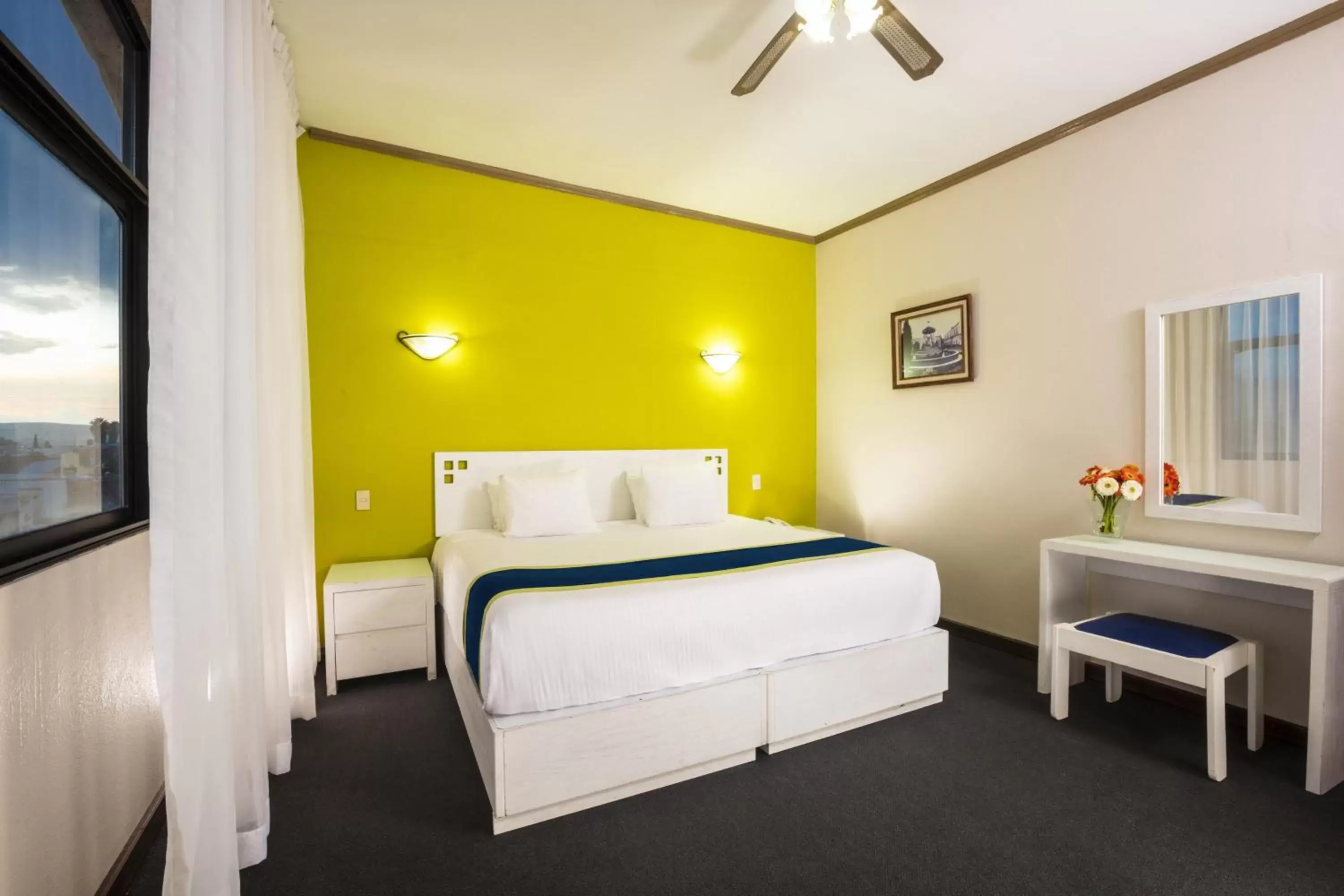 Standard Double Room - single occupancy in Vista Express Morelia by Arriva Hospitality Group Standard Double Room - single occupancy in Vista Express Morelia by Arriva Hospitality Group