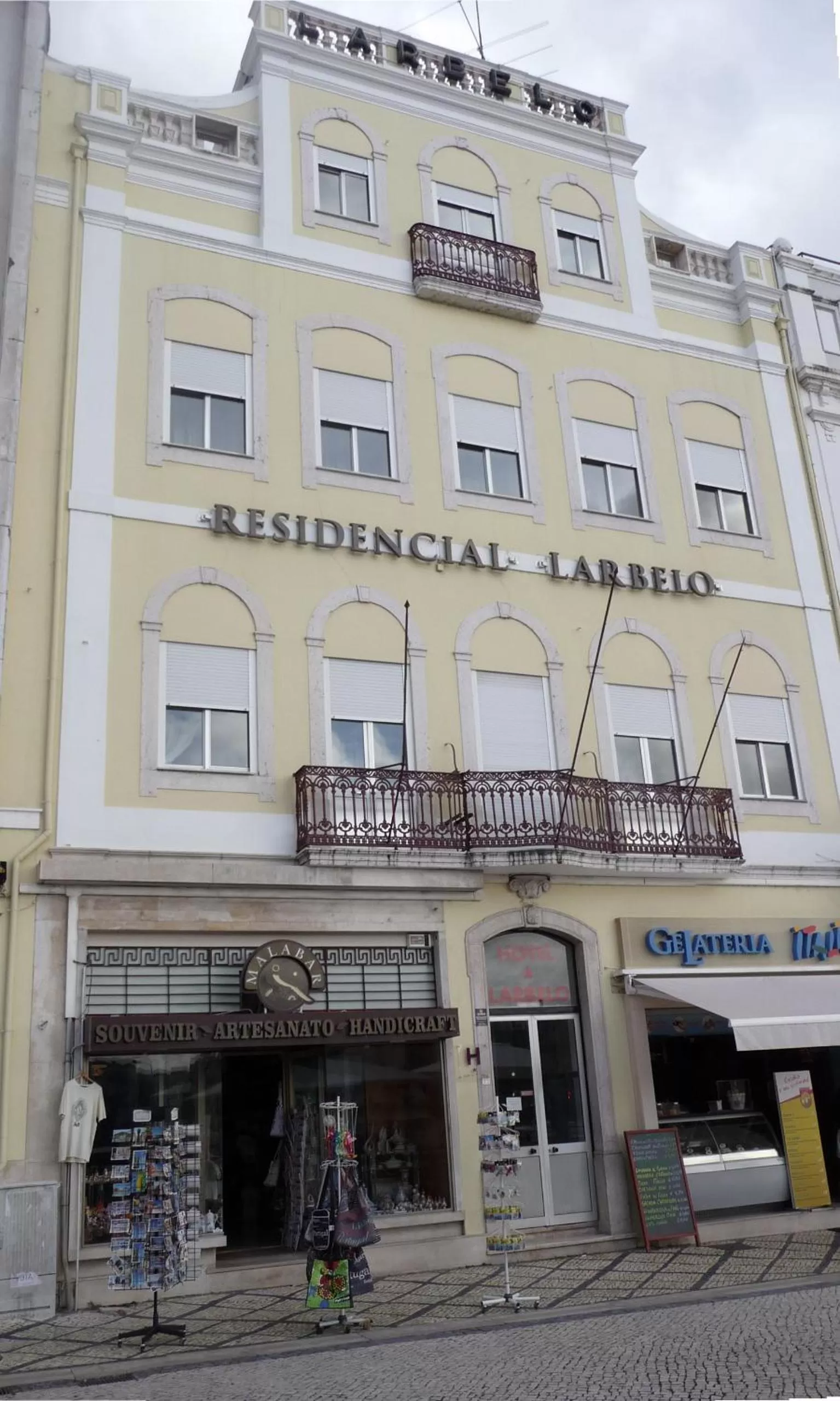 Facade/entrance in Hotel Larbelo