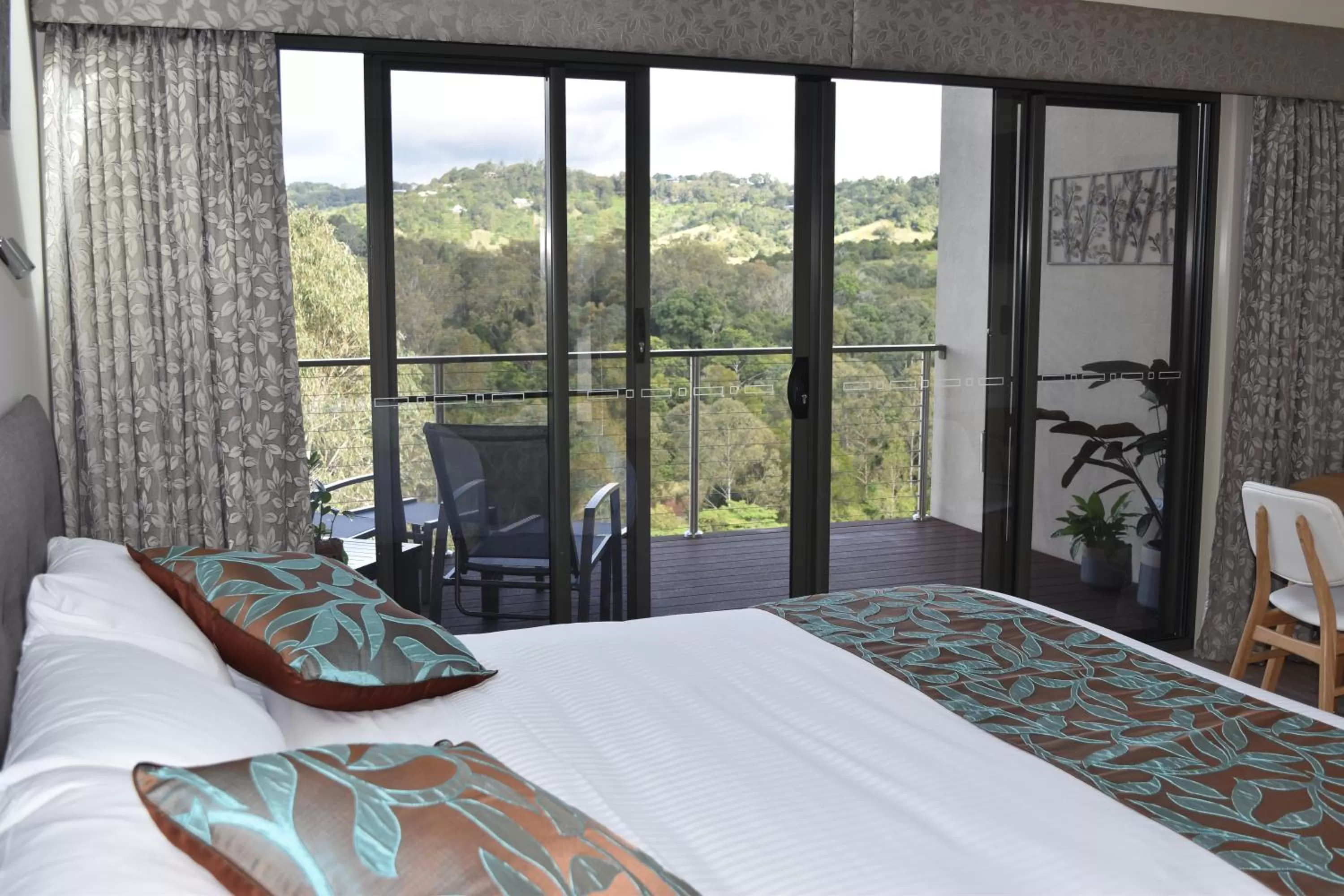 Mountain view, Bed in Mapleton Springs