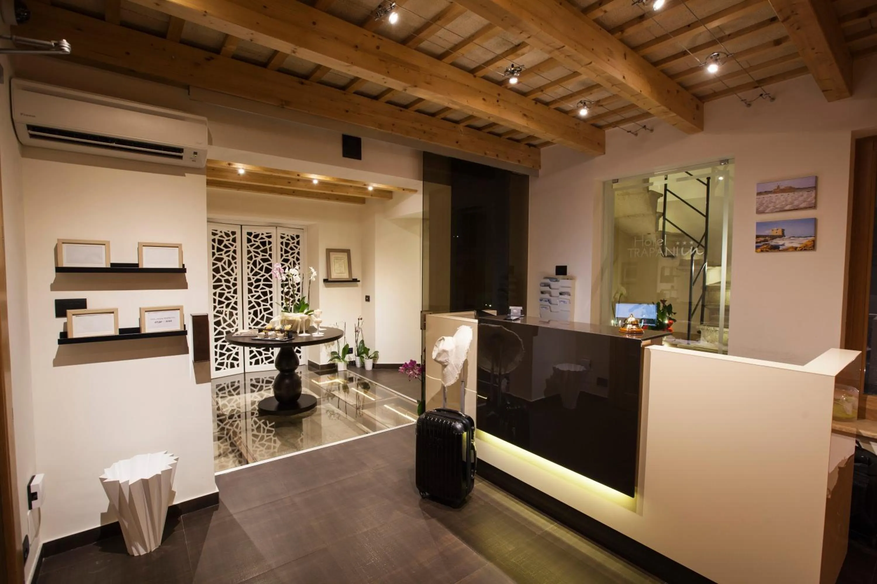 Lobby or reception in Hotel Trapani In