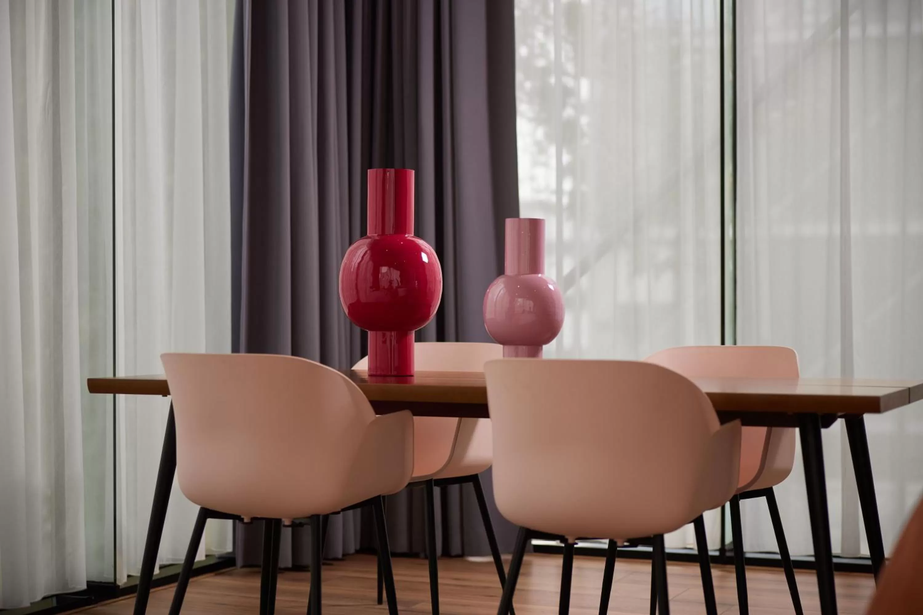 Bedroom in Hotel2Stay