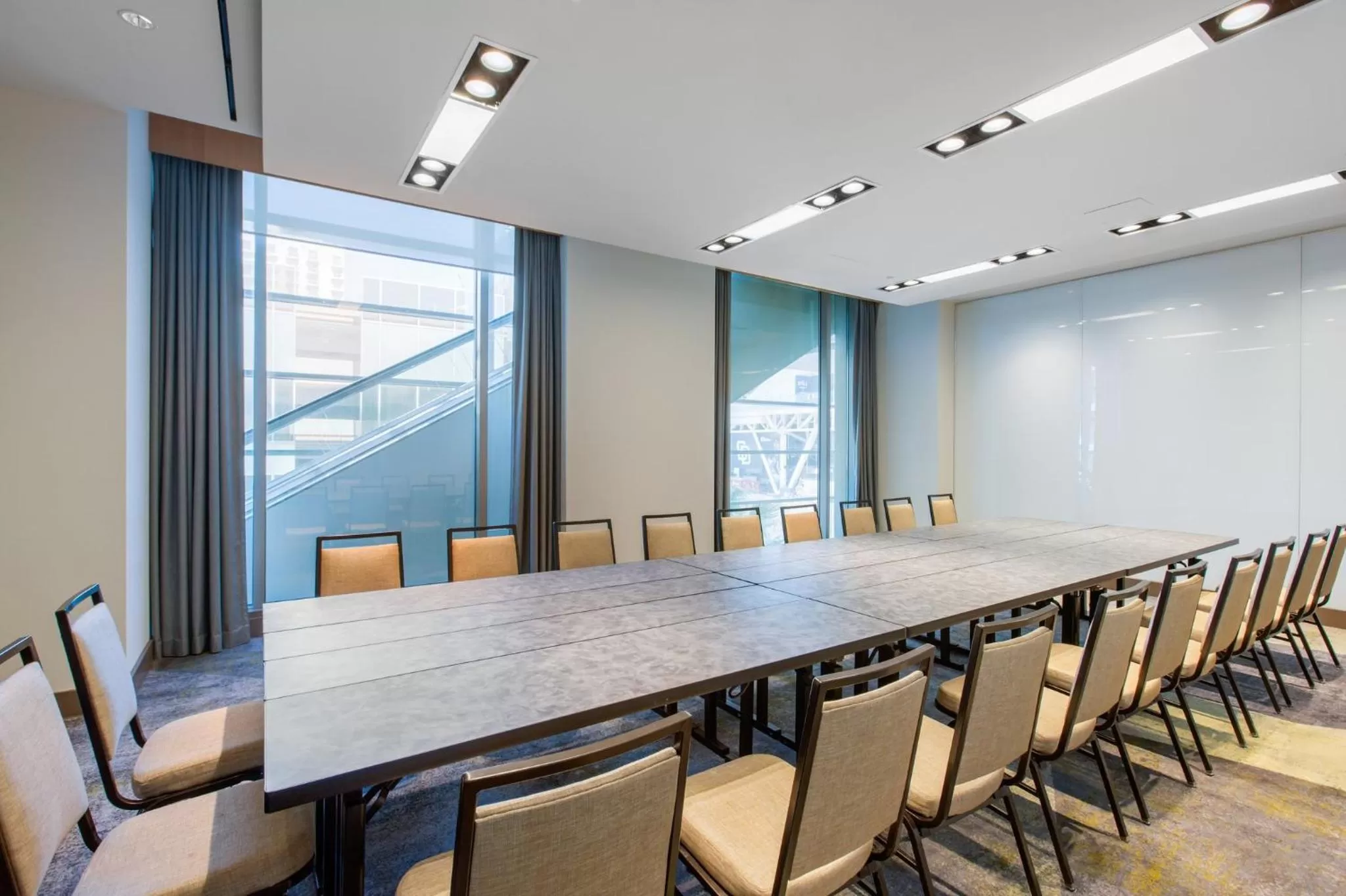 Meeting/conference room in Omni San Diego Hotel at the Ballpark
