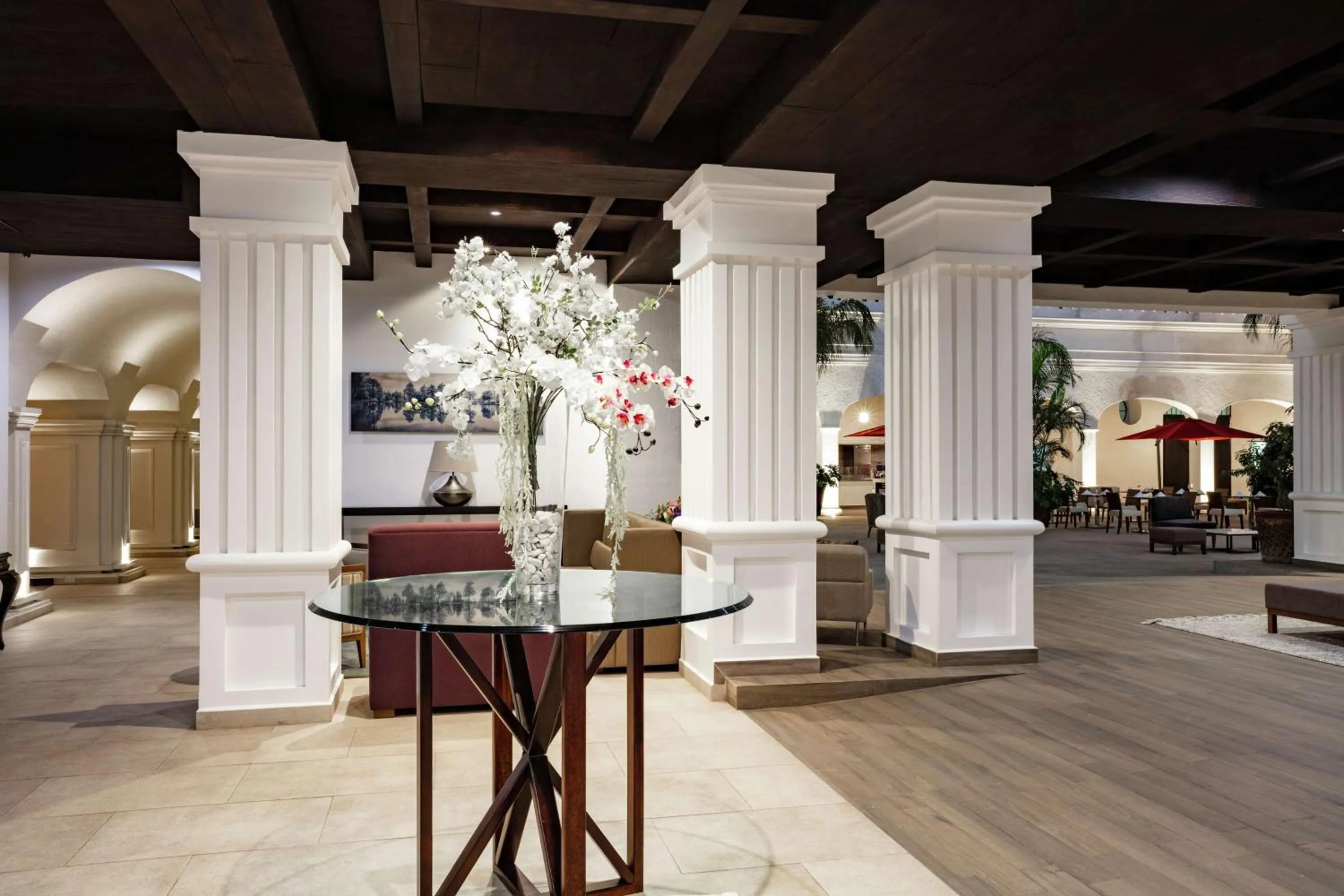 Lobby or reception in Doubletree By Hilton Toluca