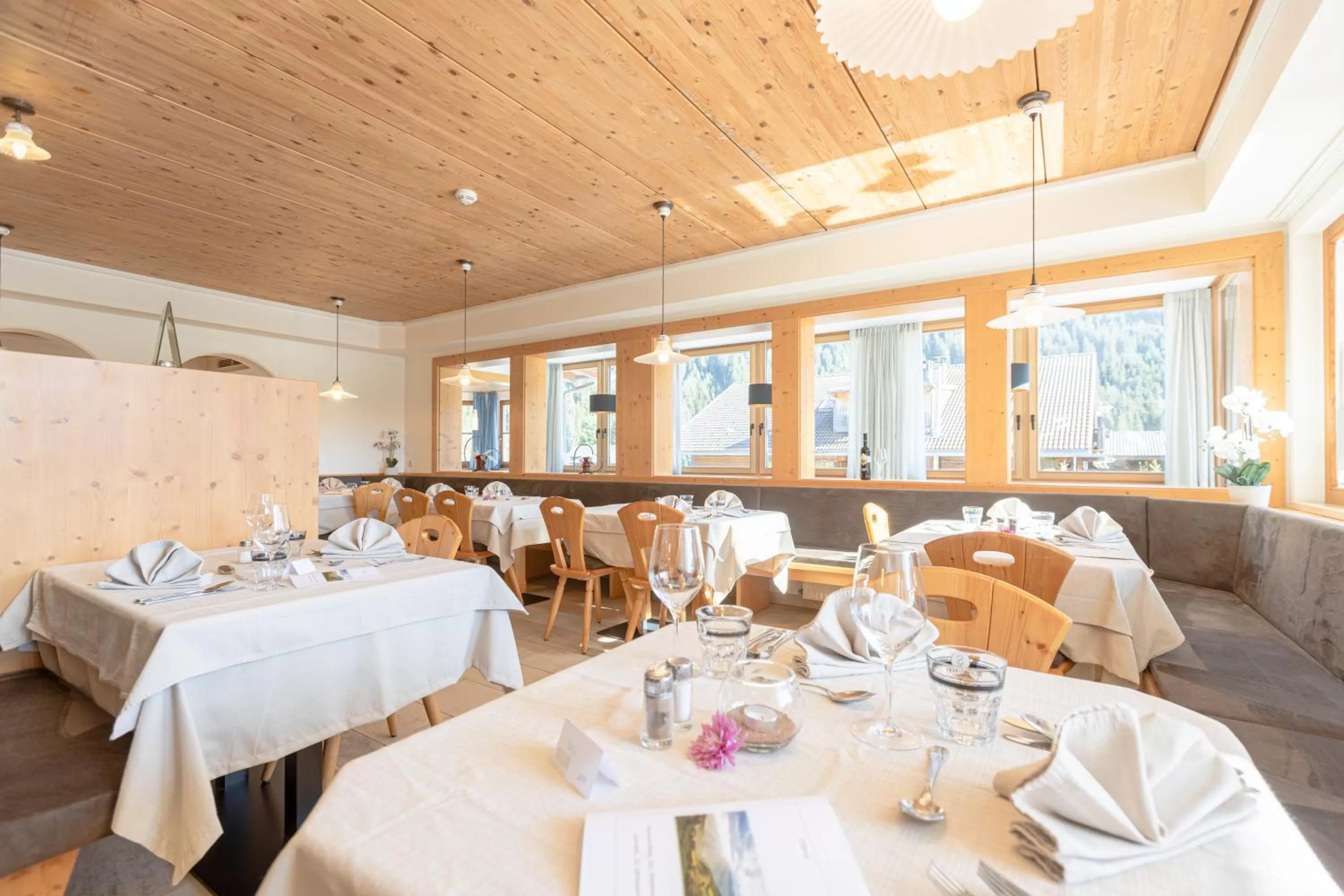 Restaurant/places to eat in Hotel Tyrol