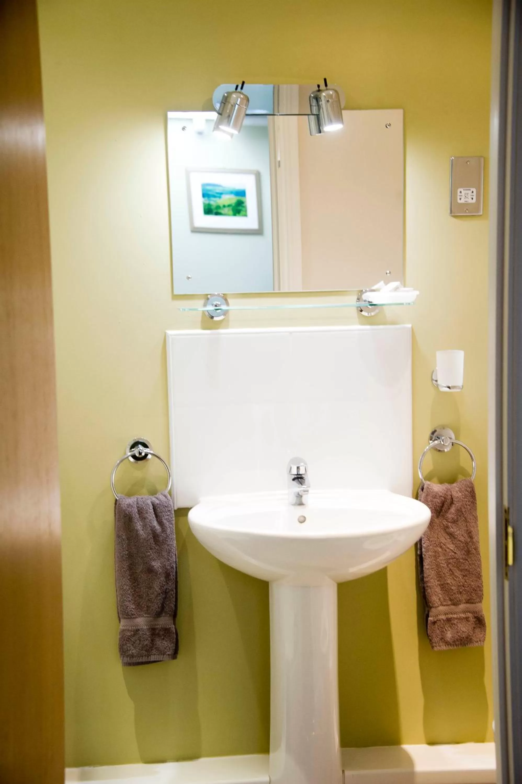 Rose and Crown Hotel