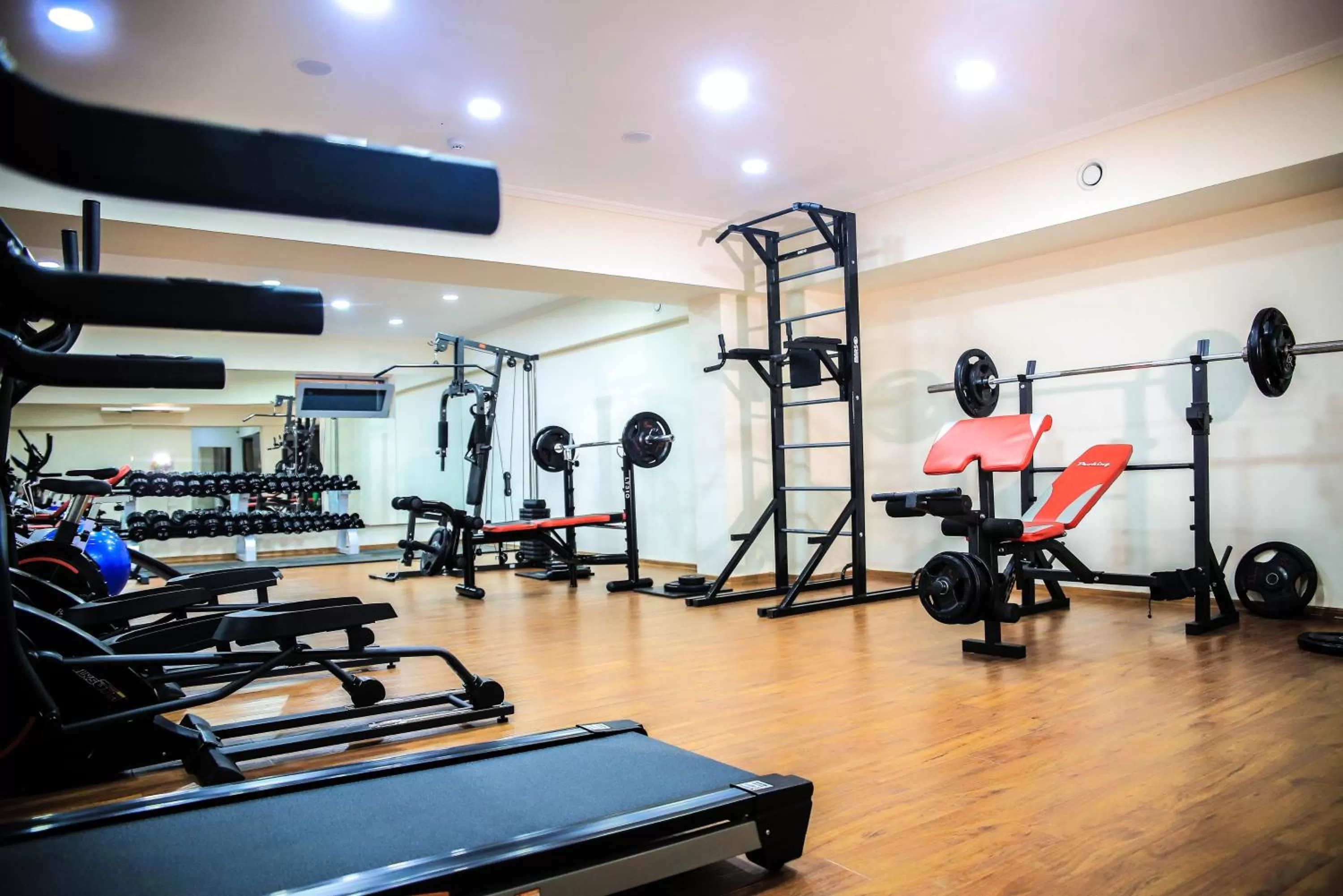Fitness centre/facilities in Gloria Hotel