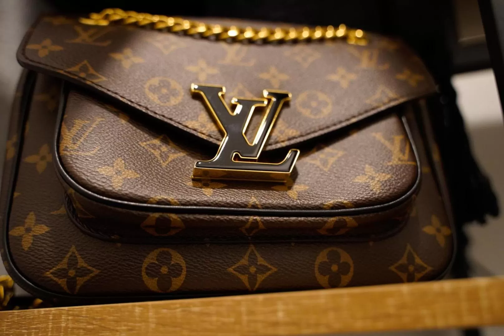 wardrobe in Hotel Residenz Luxury - Outletcity - Parken - Klima - 24h Check-In