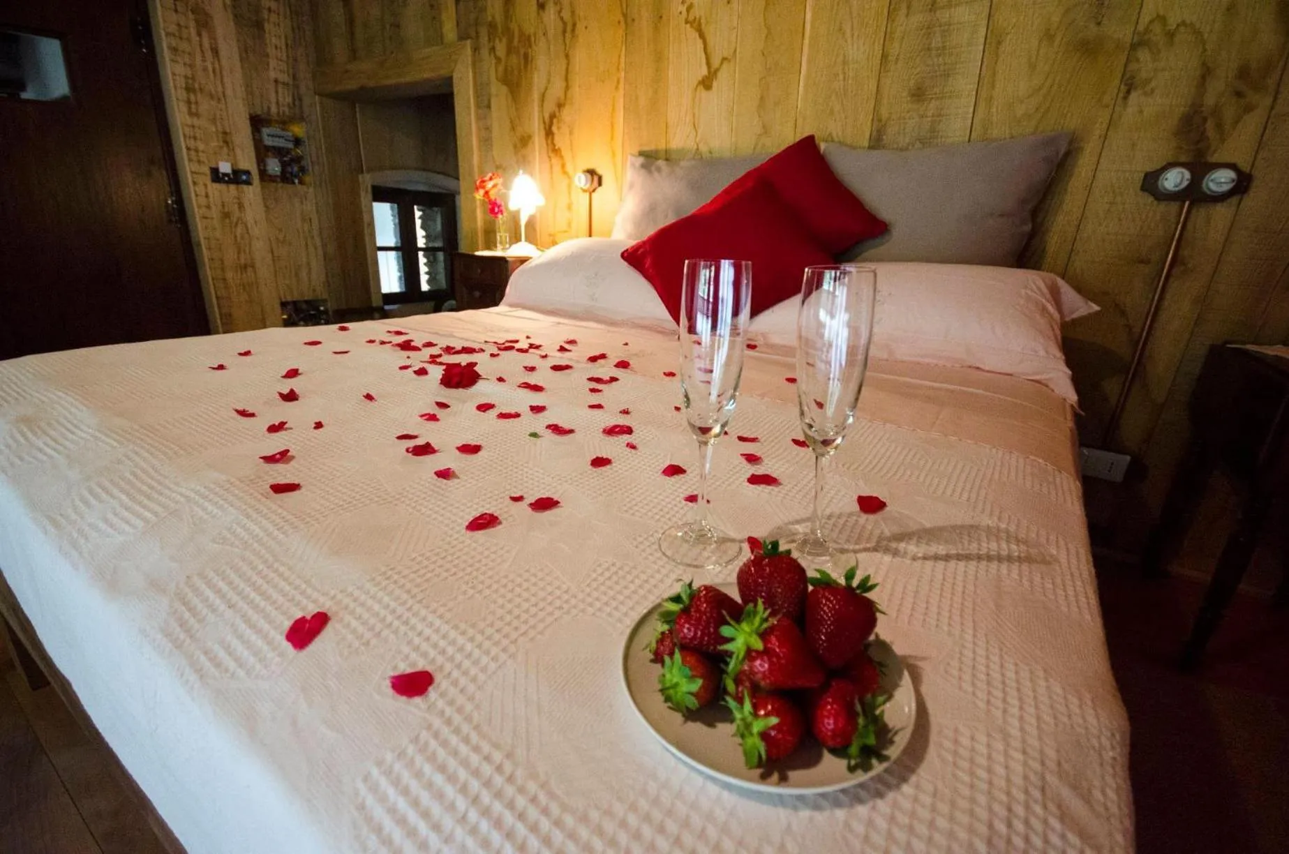 Bed in Il Sogno Della Vita AgriResort - Country Rooms & Suites