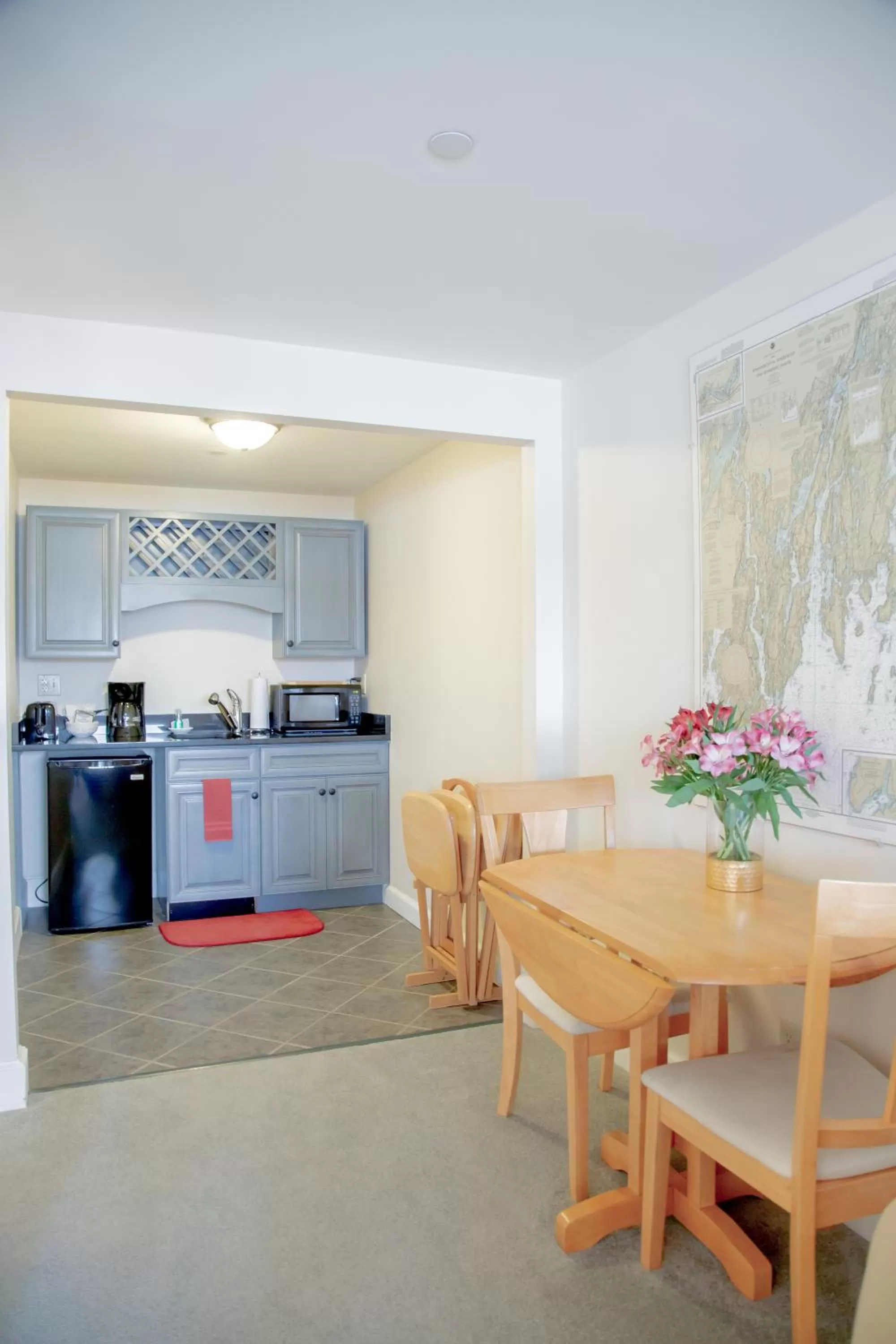 Kitchen or kitchenette, Kitchen/Kitchenette in Sheepscot Harbour Village Resort