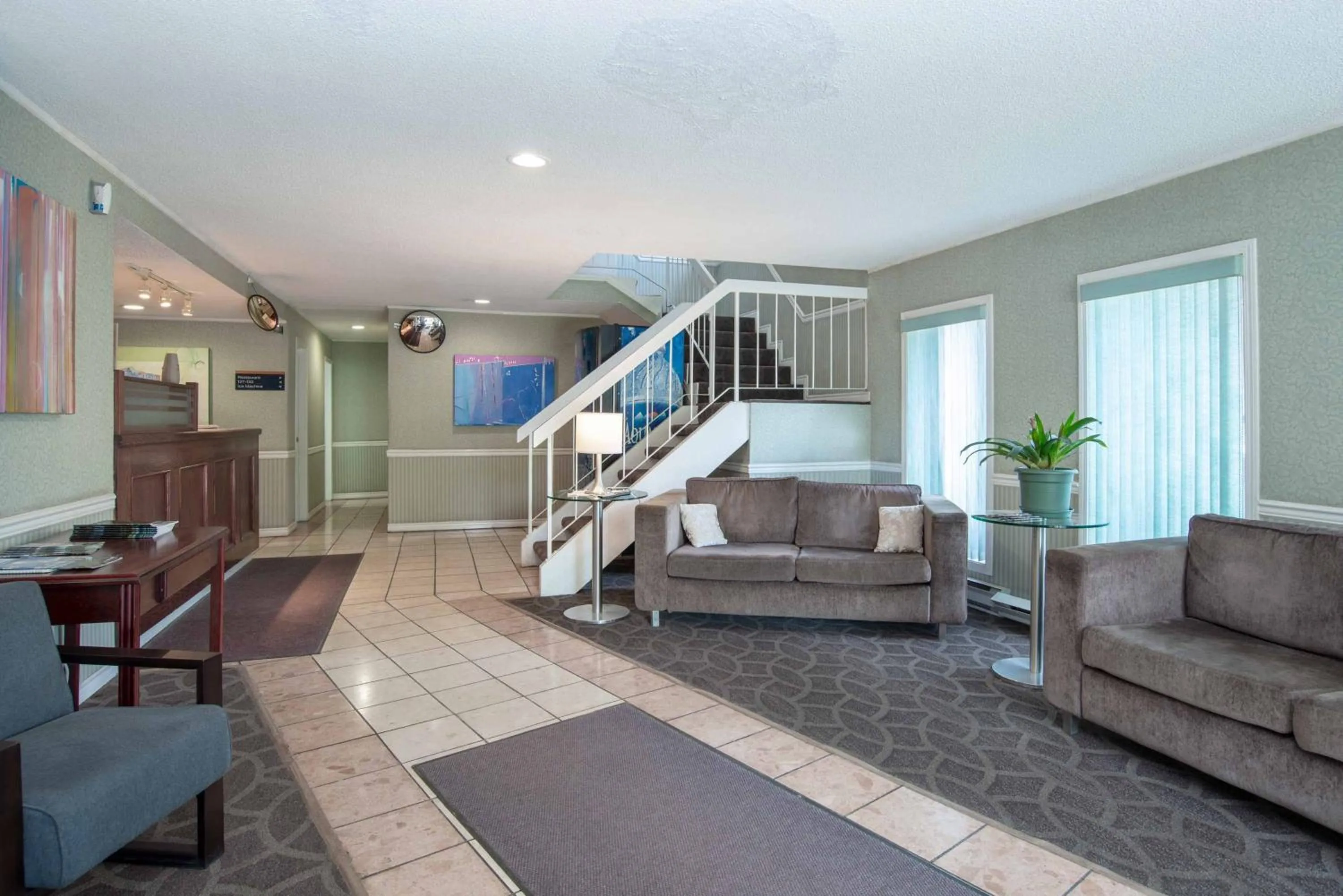 Lobby or reception in Sandman Inn Cache Creek