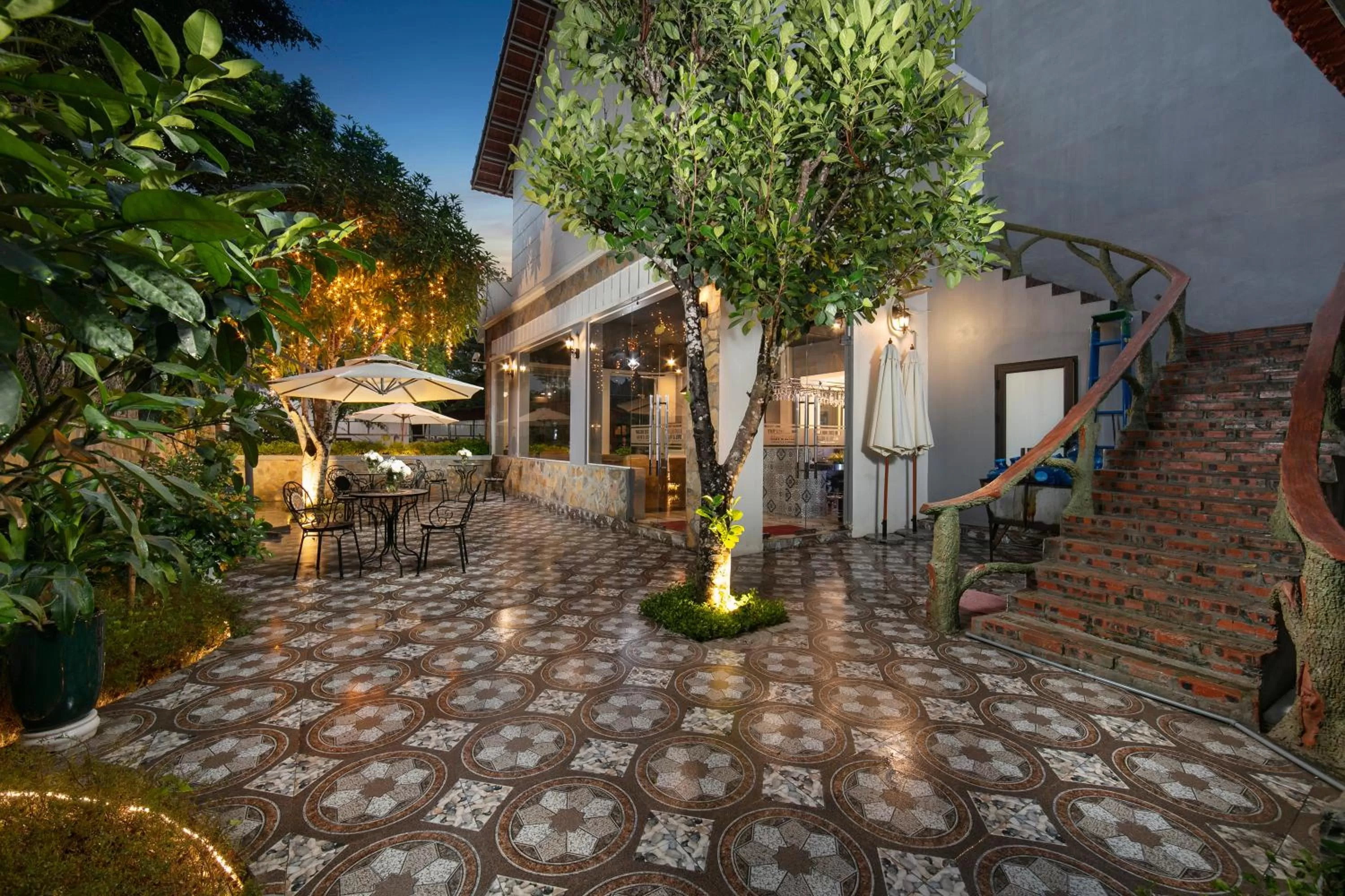 Patio in Tam Coc Holiday Hotel & Villa